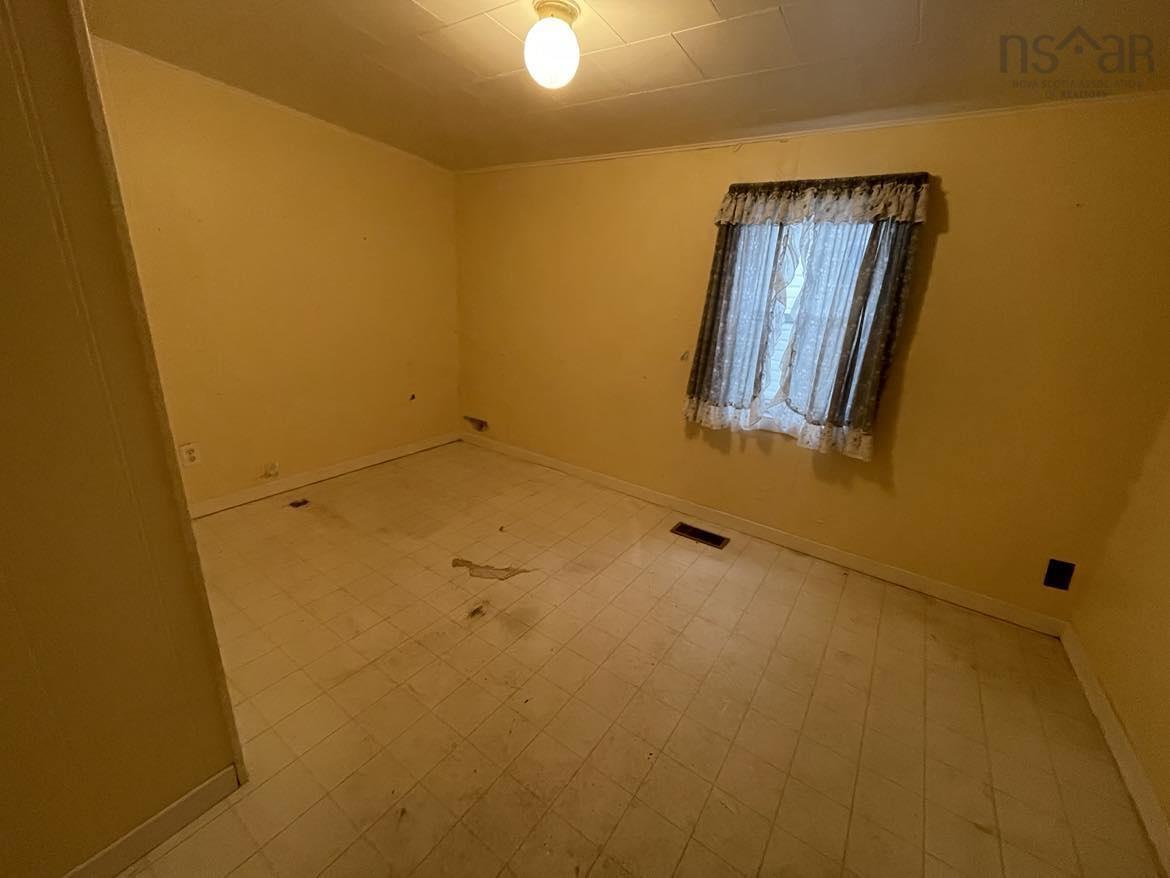 $65,000.00: 15411 Cabot Trail, Chéticamp