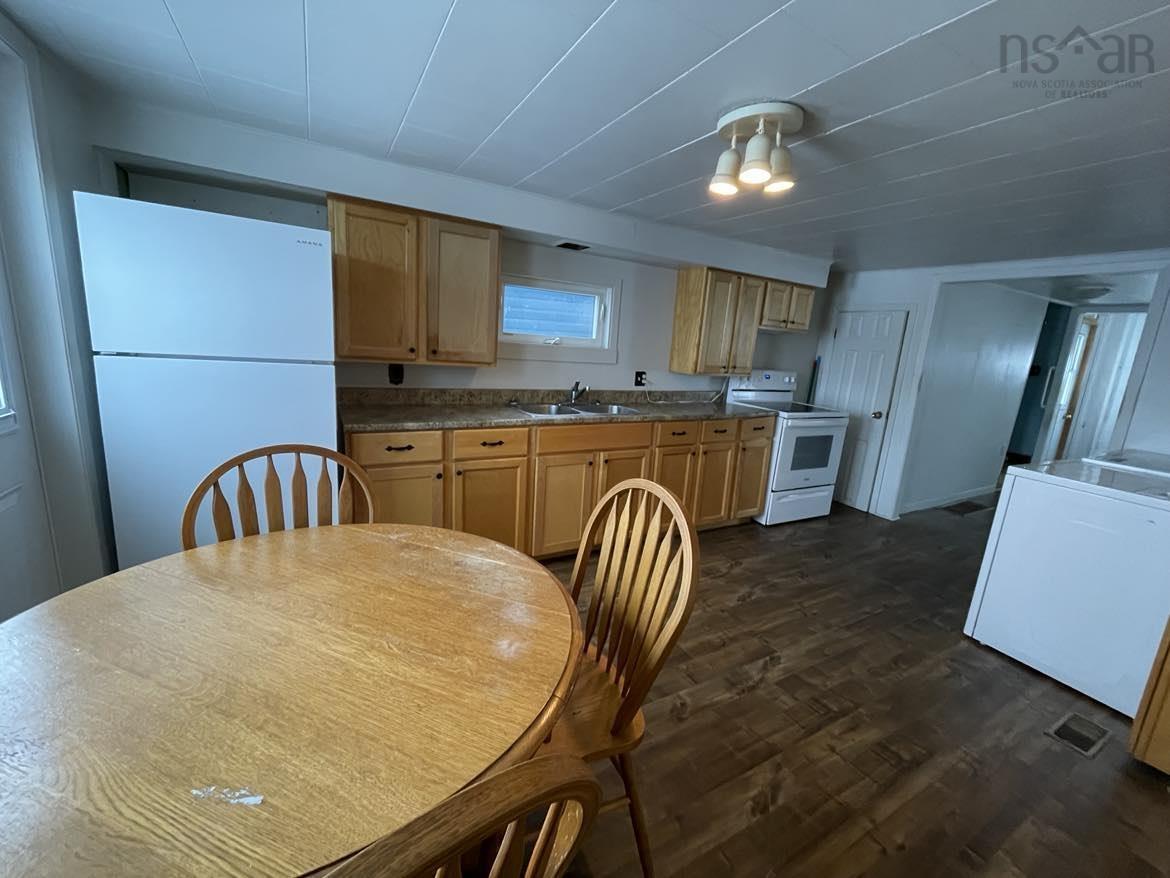 $65,000.00: 15411 Cabot Trail, Chéticamp