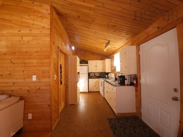 $195,000.00: 16816 NS-316, Bickerton West