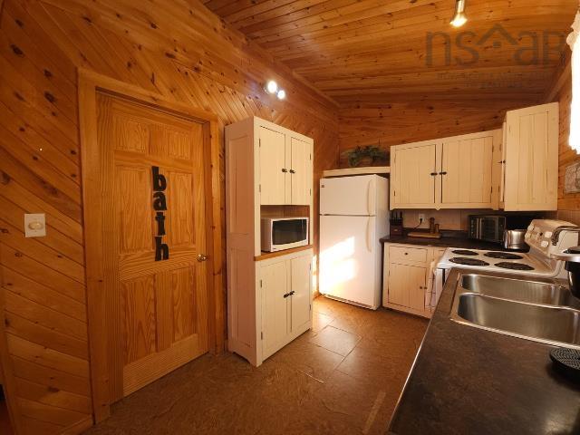 $195,000.00: 16816 NS-316, Bickerton West