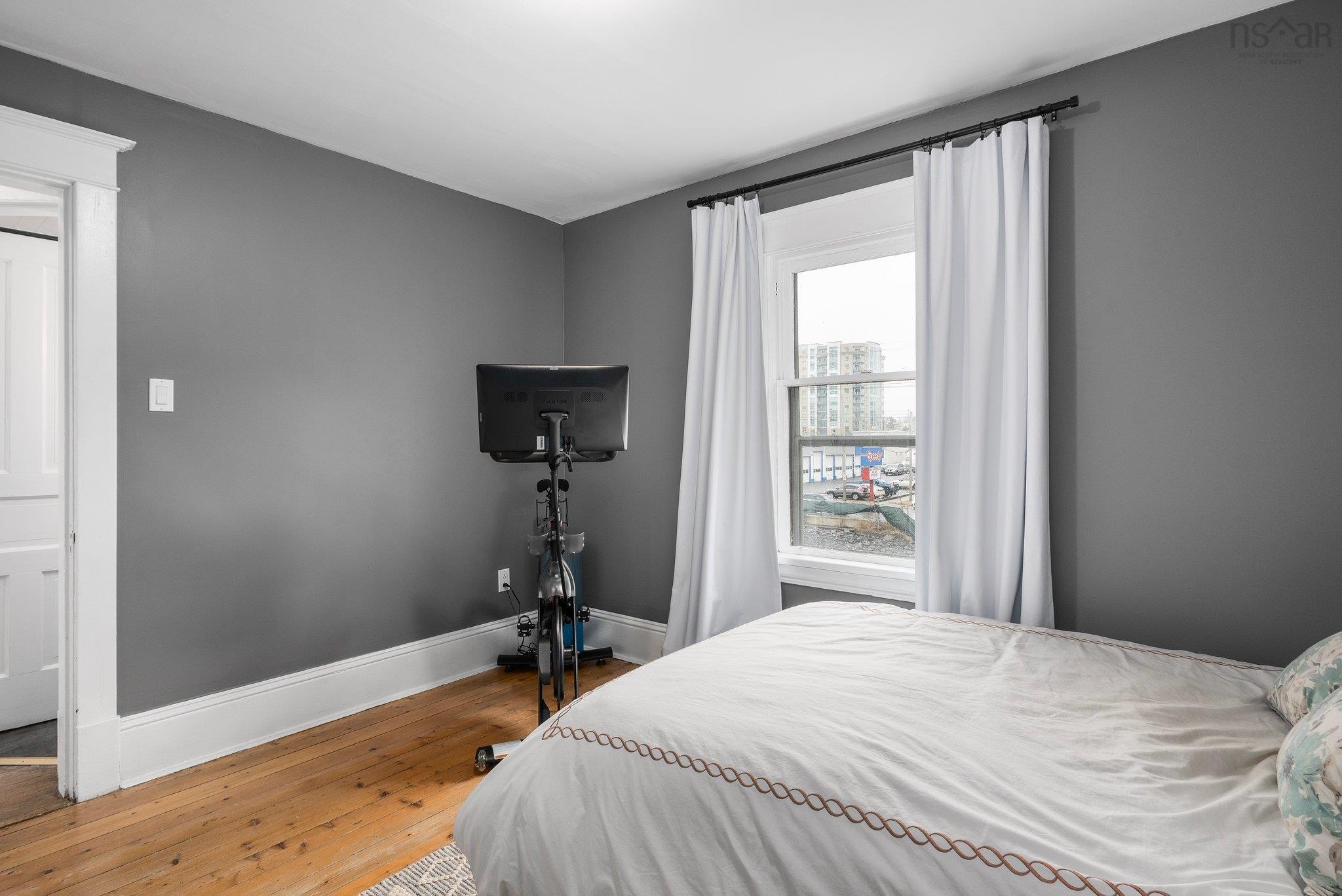 $625,000.00: 2732 Fern Lane, Halifax