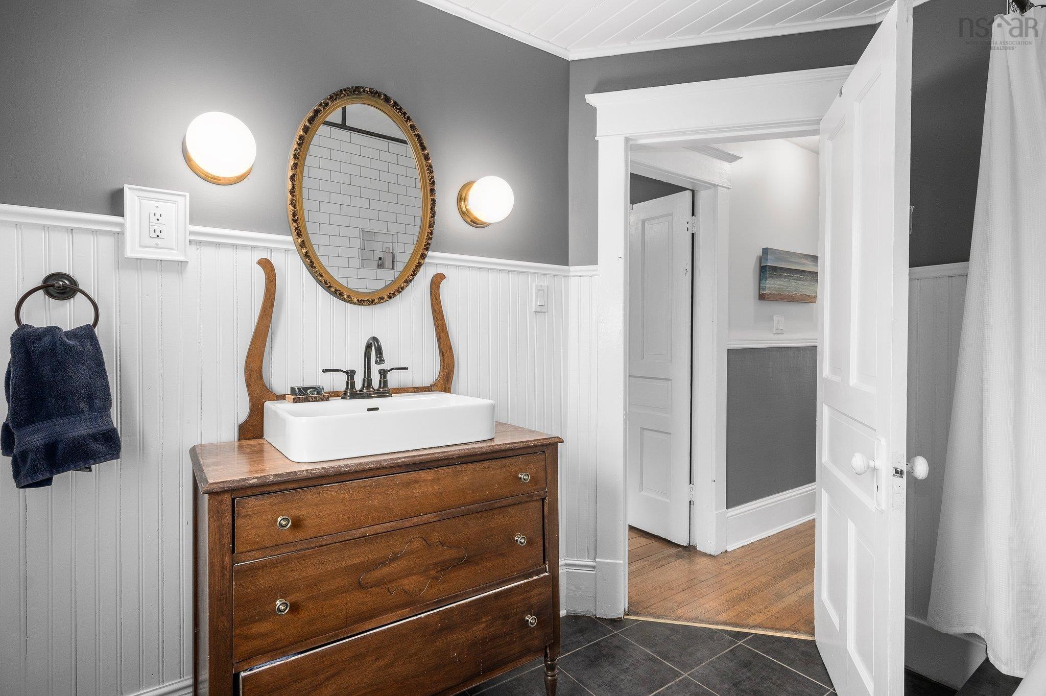 $625,000.00: 2732 Fern Lane, Halifax