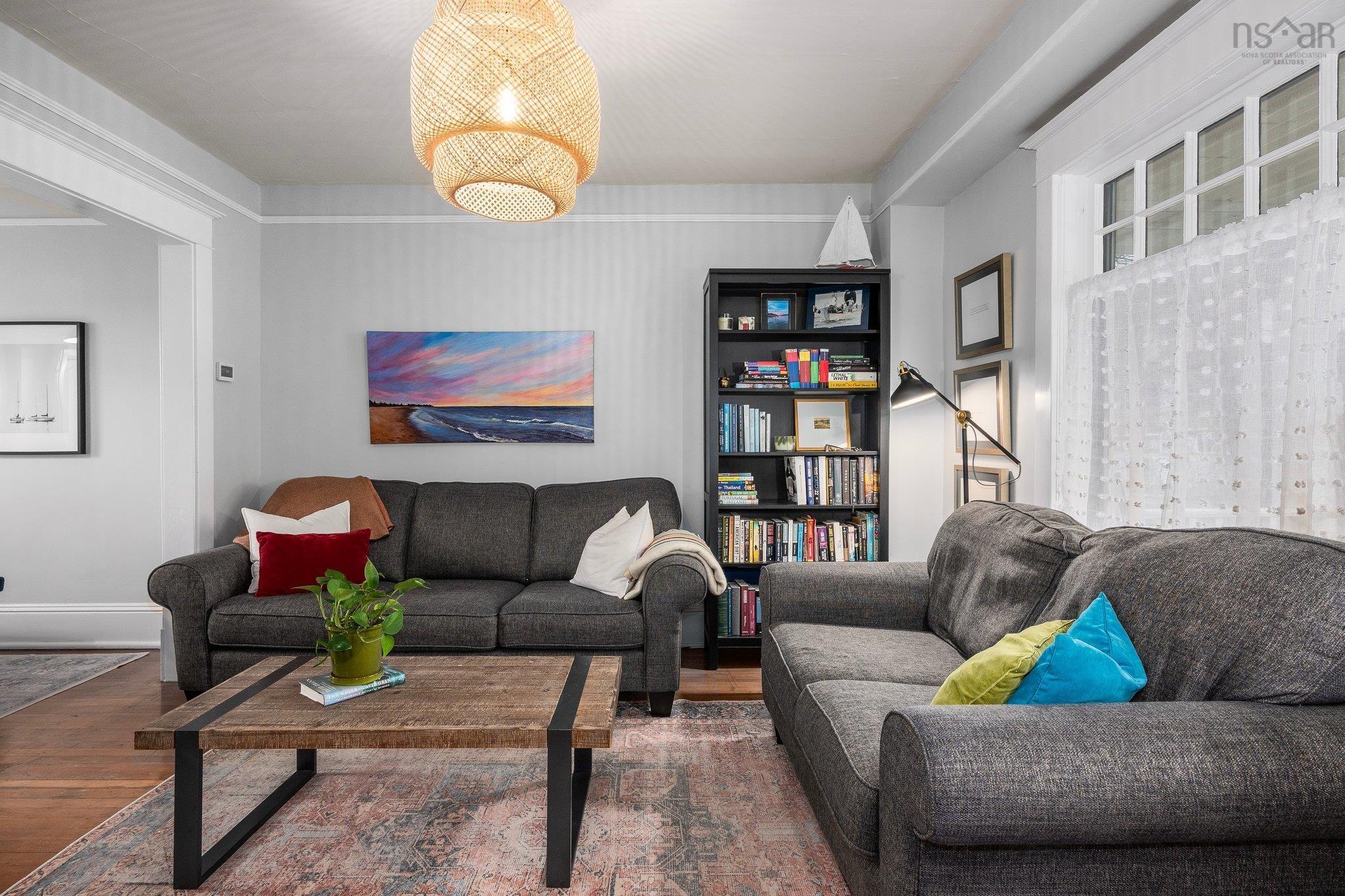 $625,000.00: 2732 Fern Lane, Halifax