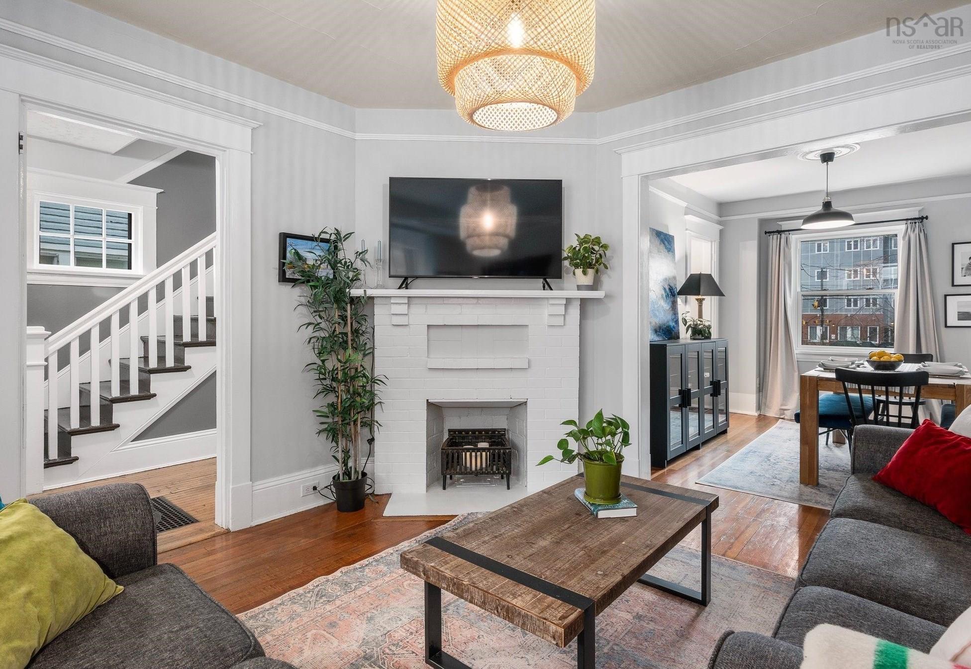 $625,000.00: 2732 Fern Lane, Halifax