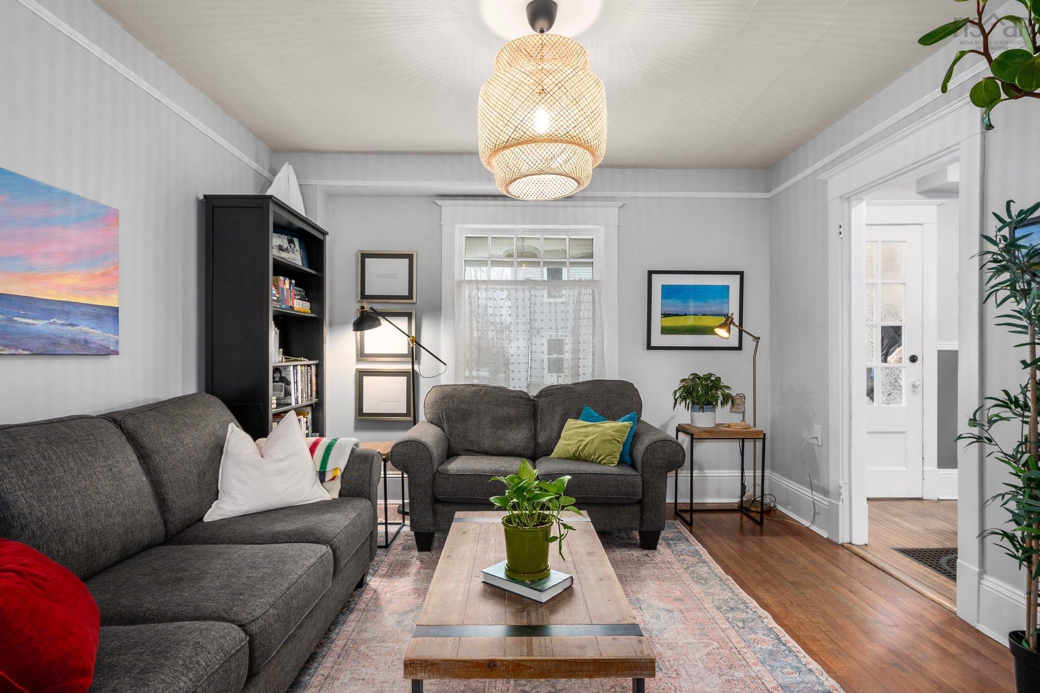 $625,000.00: 2732 Fern Lane, Halifax