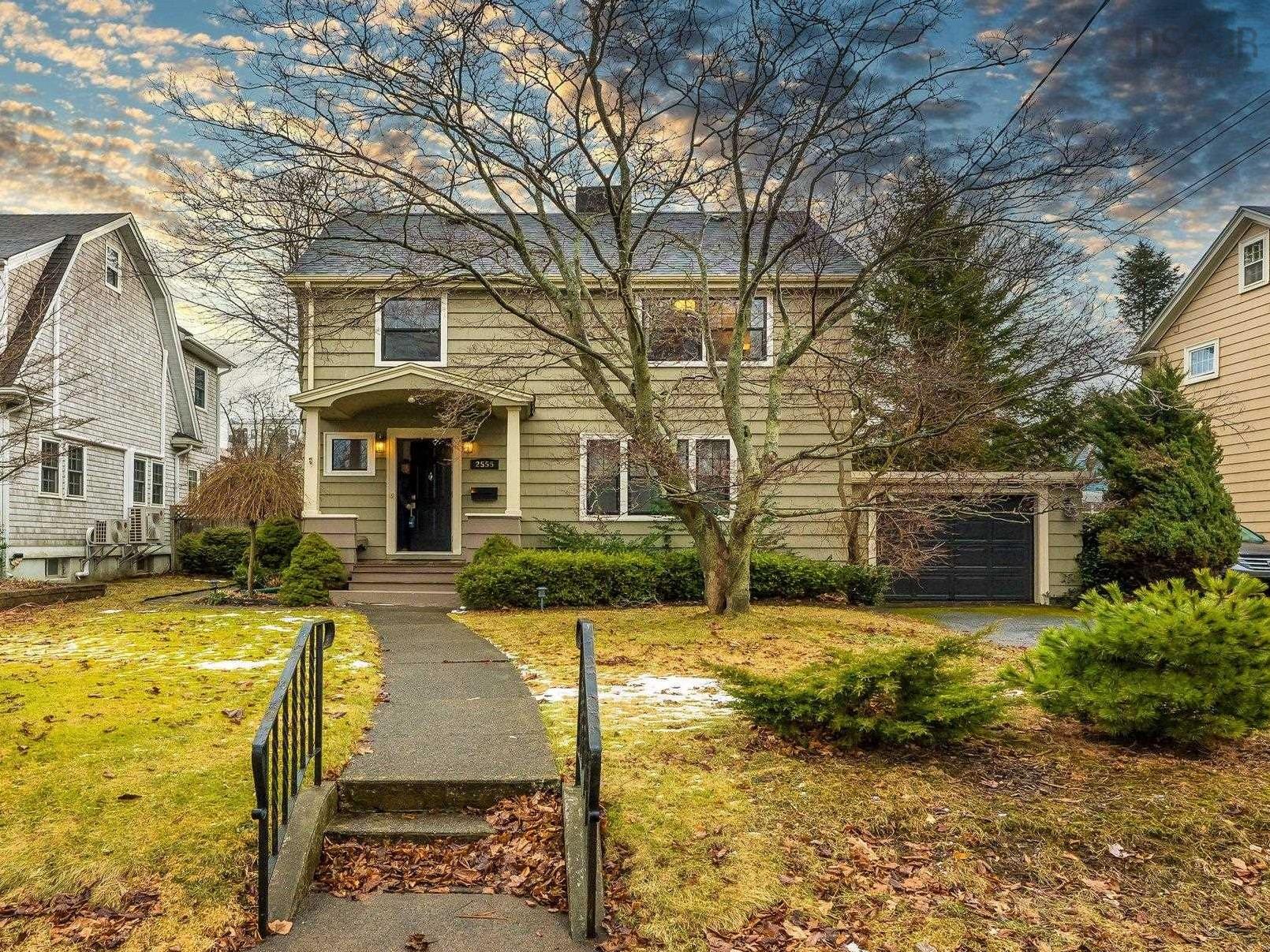 $849,900.00: 2555 Connaught Avenue, Halifax