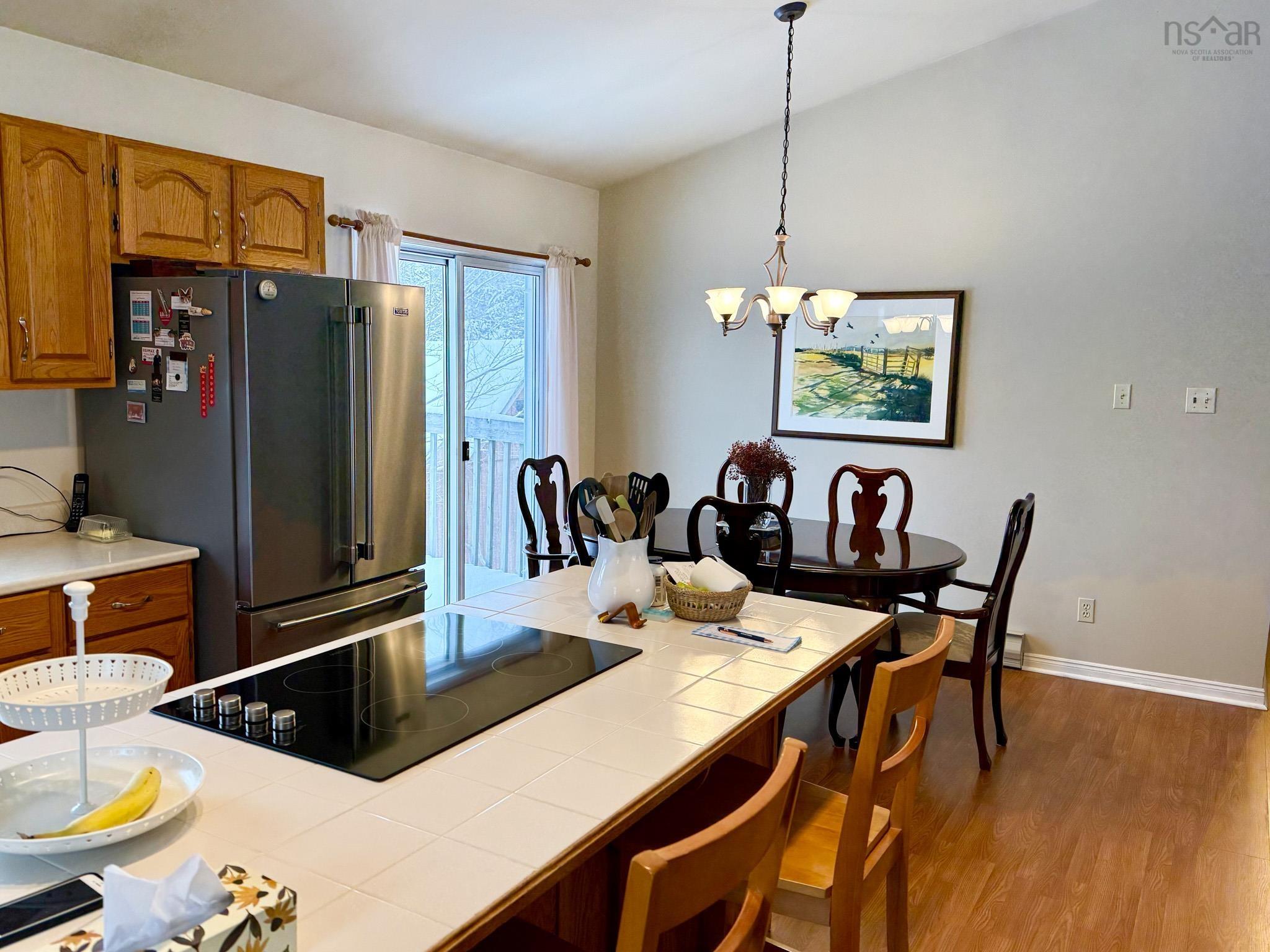 $449,000.00: 110 BONAVISTA Avenue, Hilden