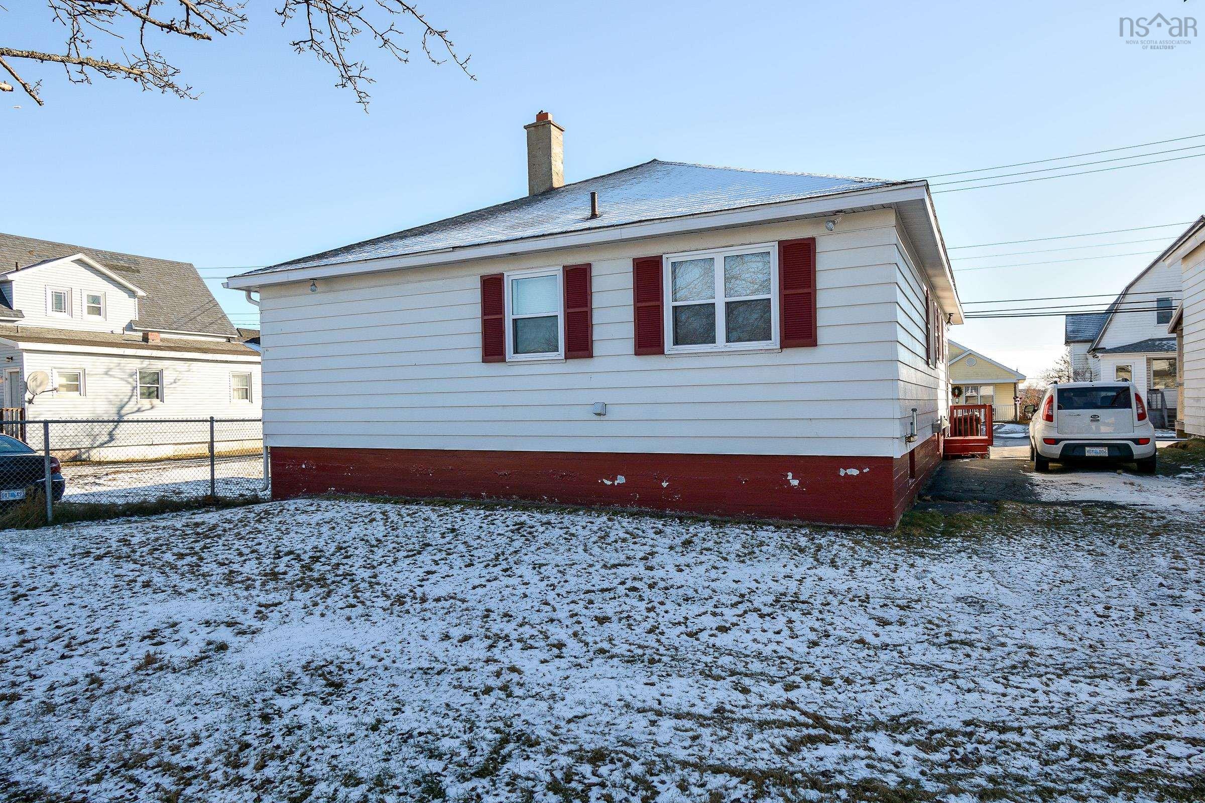 $189,900.00: 193 Henry Street, Whitney Pier