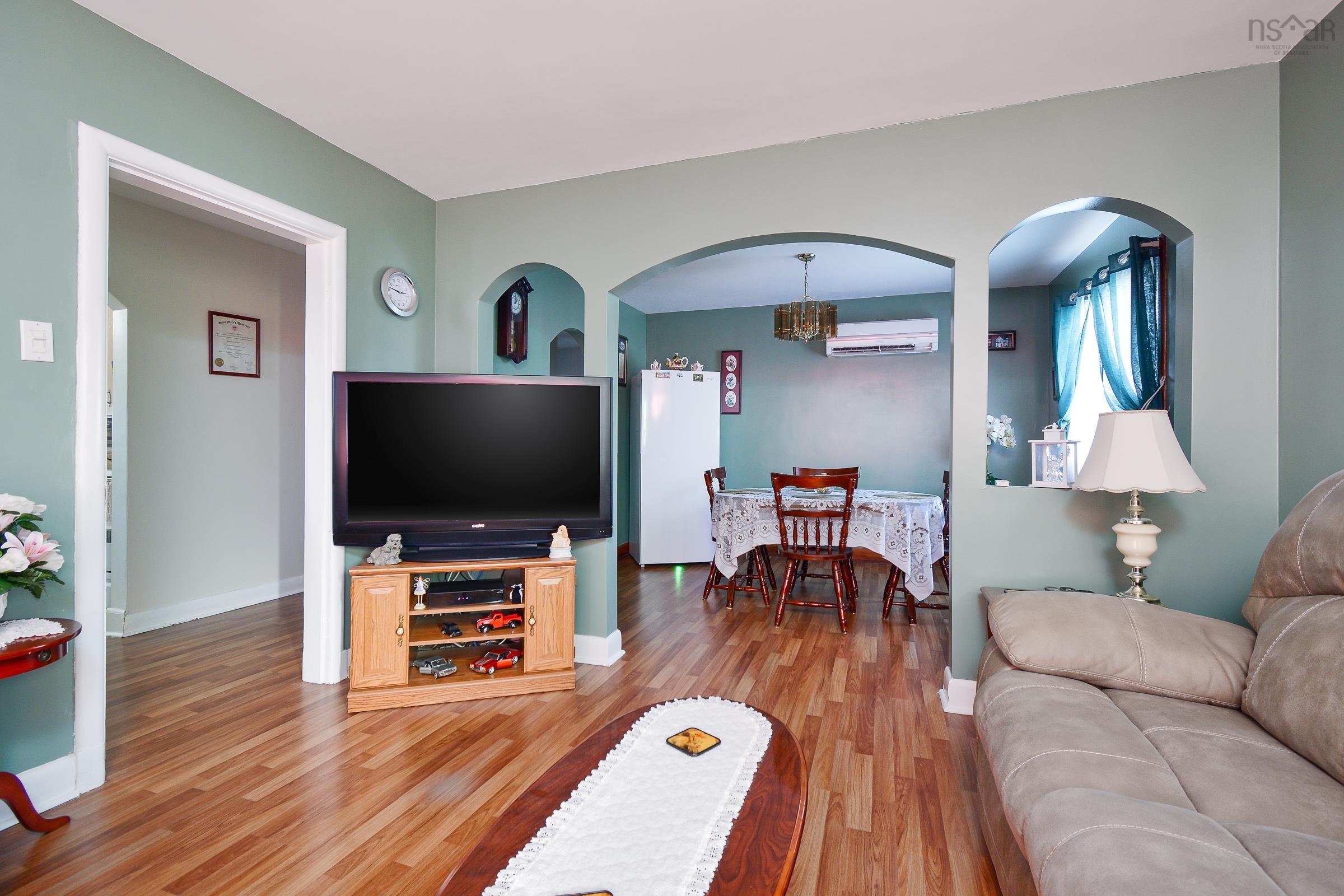 $189,900.00: 193 Henry Street, Whitney Pier