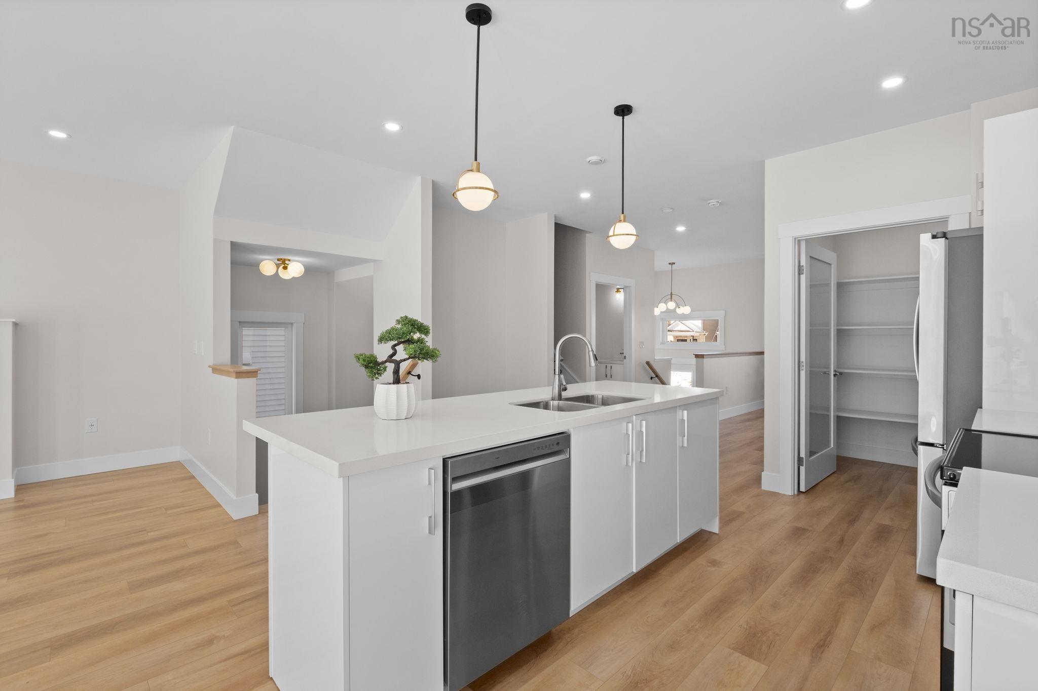 18 70 Pearlgarden Close, Dartmouth, NS (MLS 202501931)