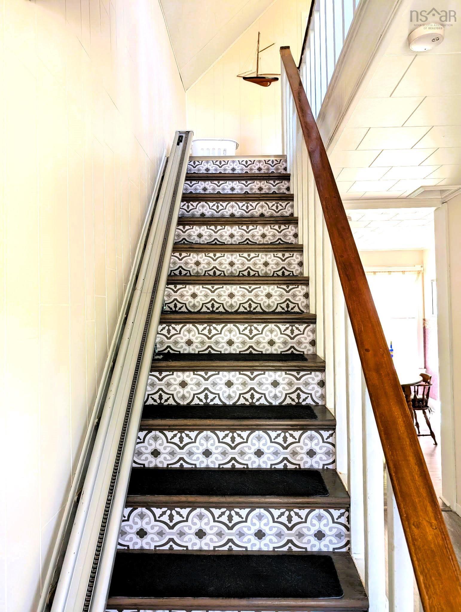 $160,000.00: 8505 Hwy#209 Highway, Port Greville