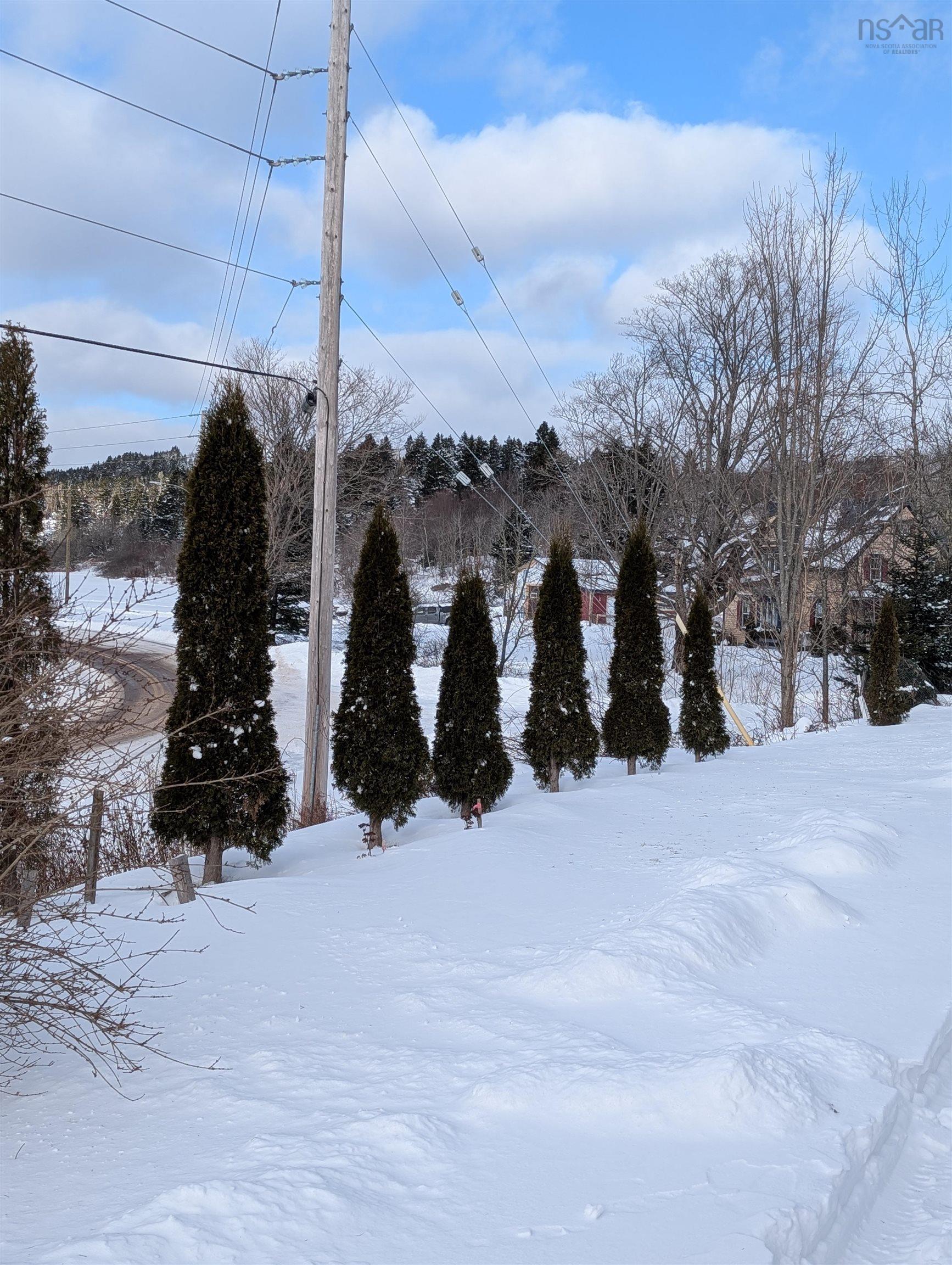 $160,000.00: 8505 Hwy#209 Highway, Port Greville