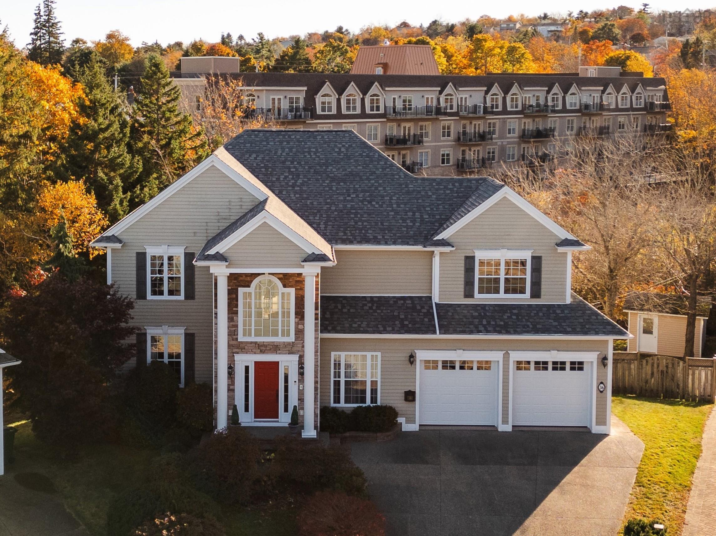 $1,688,000.00: 36 Glen Eagle Way, Halifax