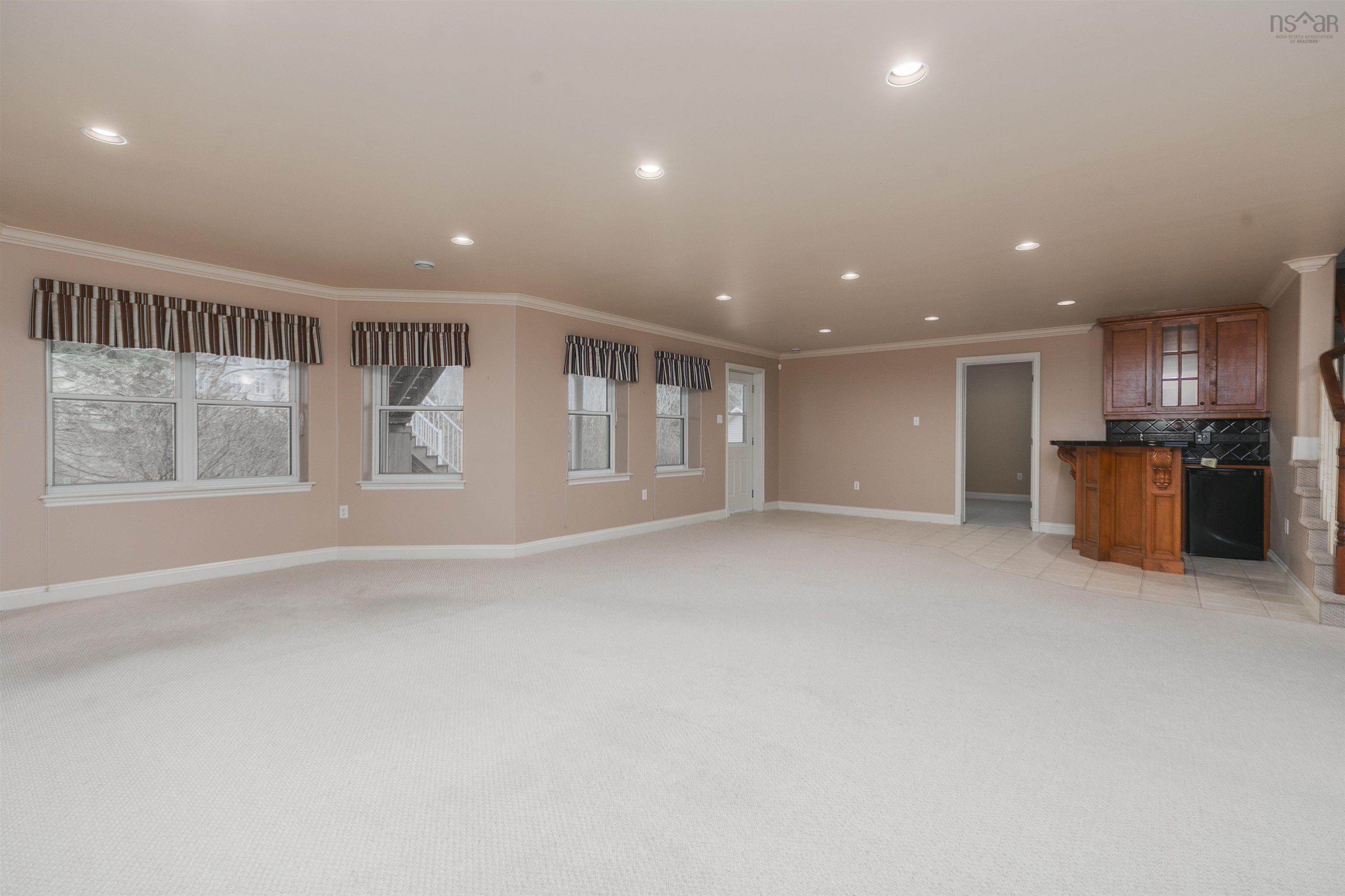 $1,688,000.00: 36 Glen Eagle Way, Halifax