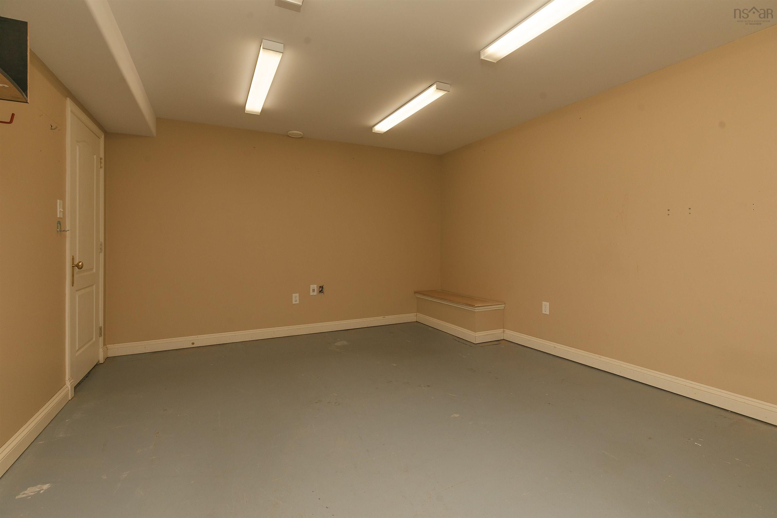 $1,688,000.00: 36 Glen Eagle Way, Halifax
