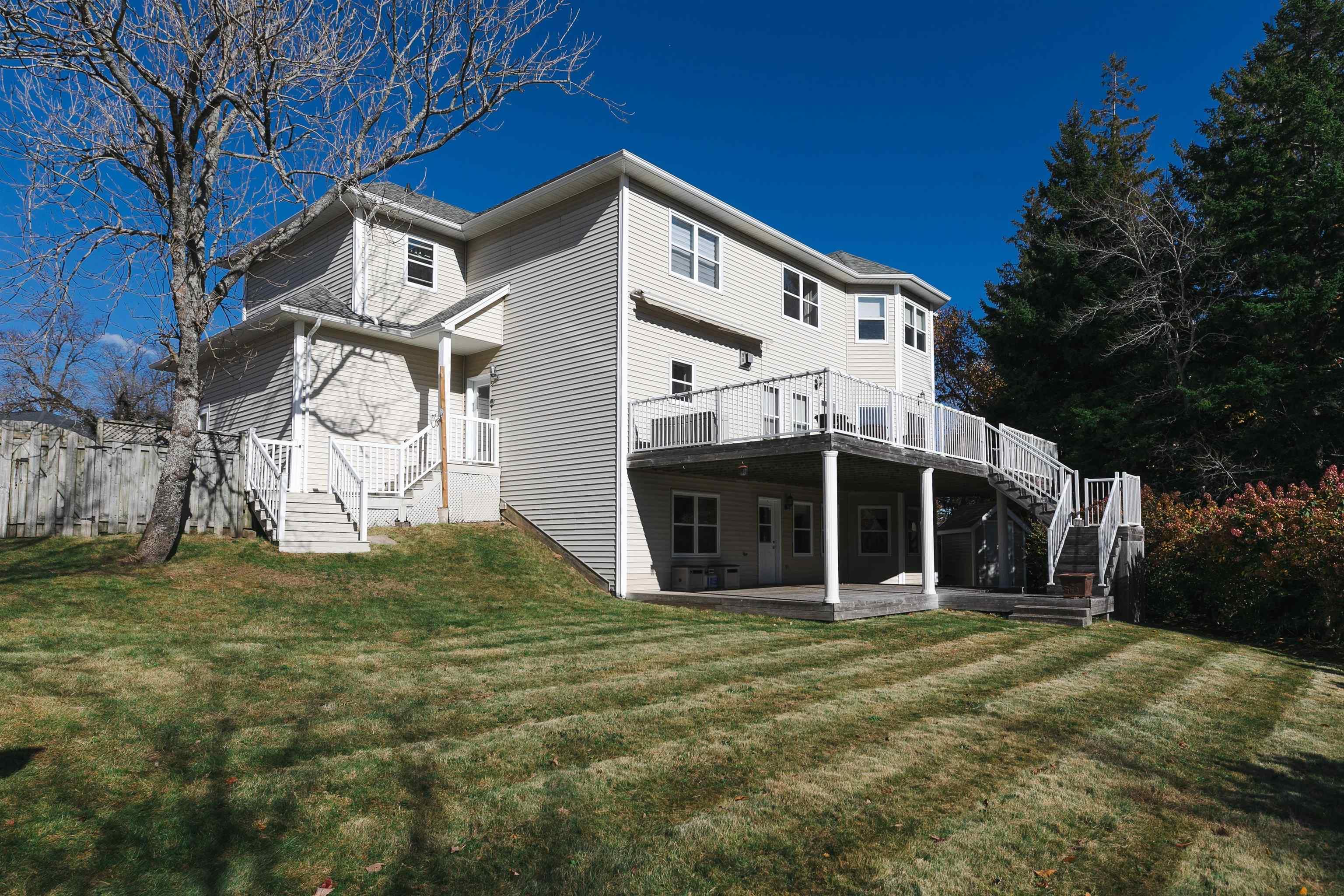 $1,688,000.00: 36 Glen Eagle Way, Halifax