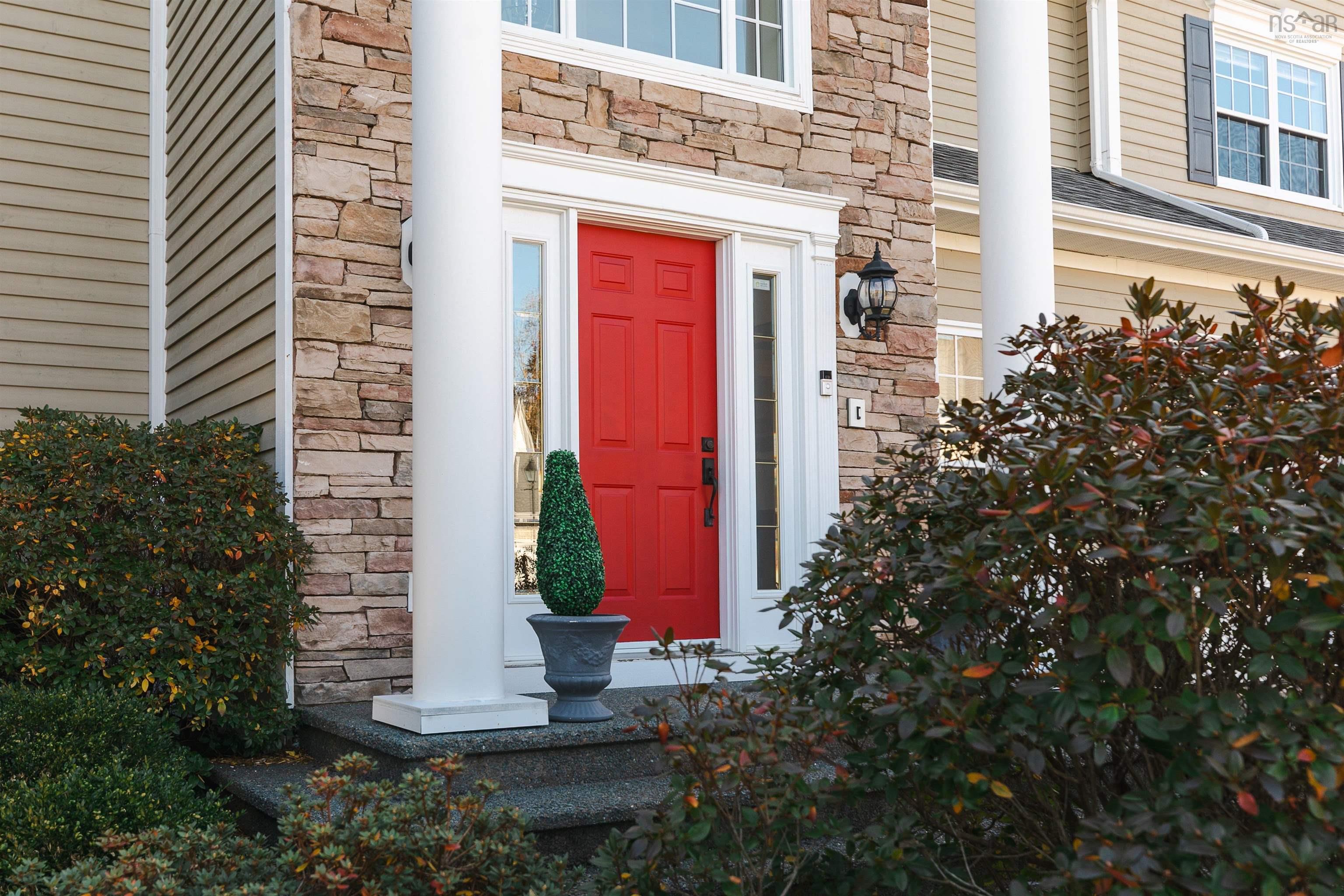 $1,688,000.00: 36 Glen Eagle Way, Halifax