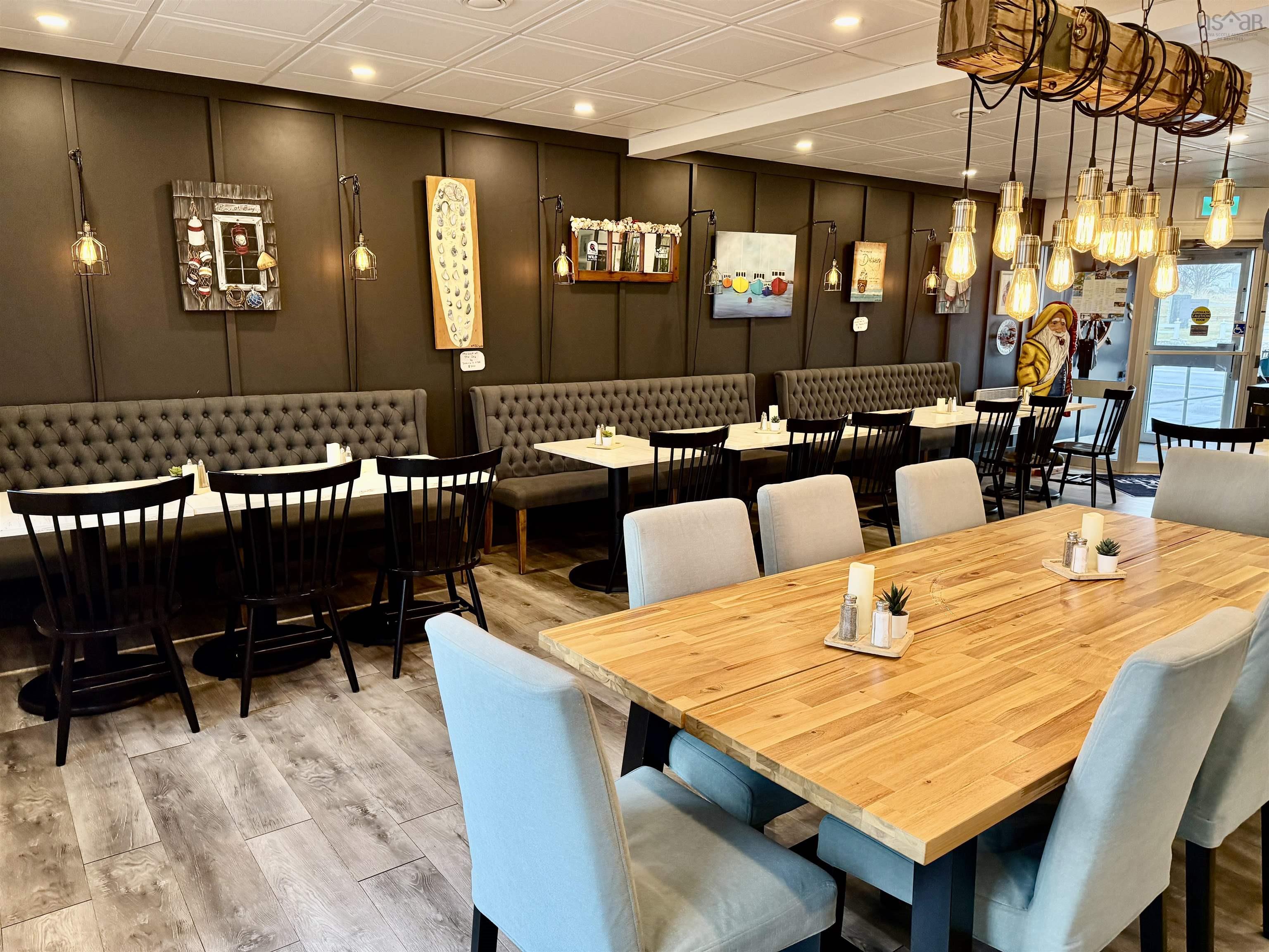 $500,000.00: 2732 Main Street, Clark