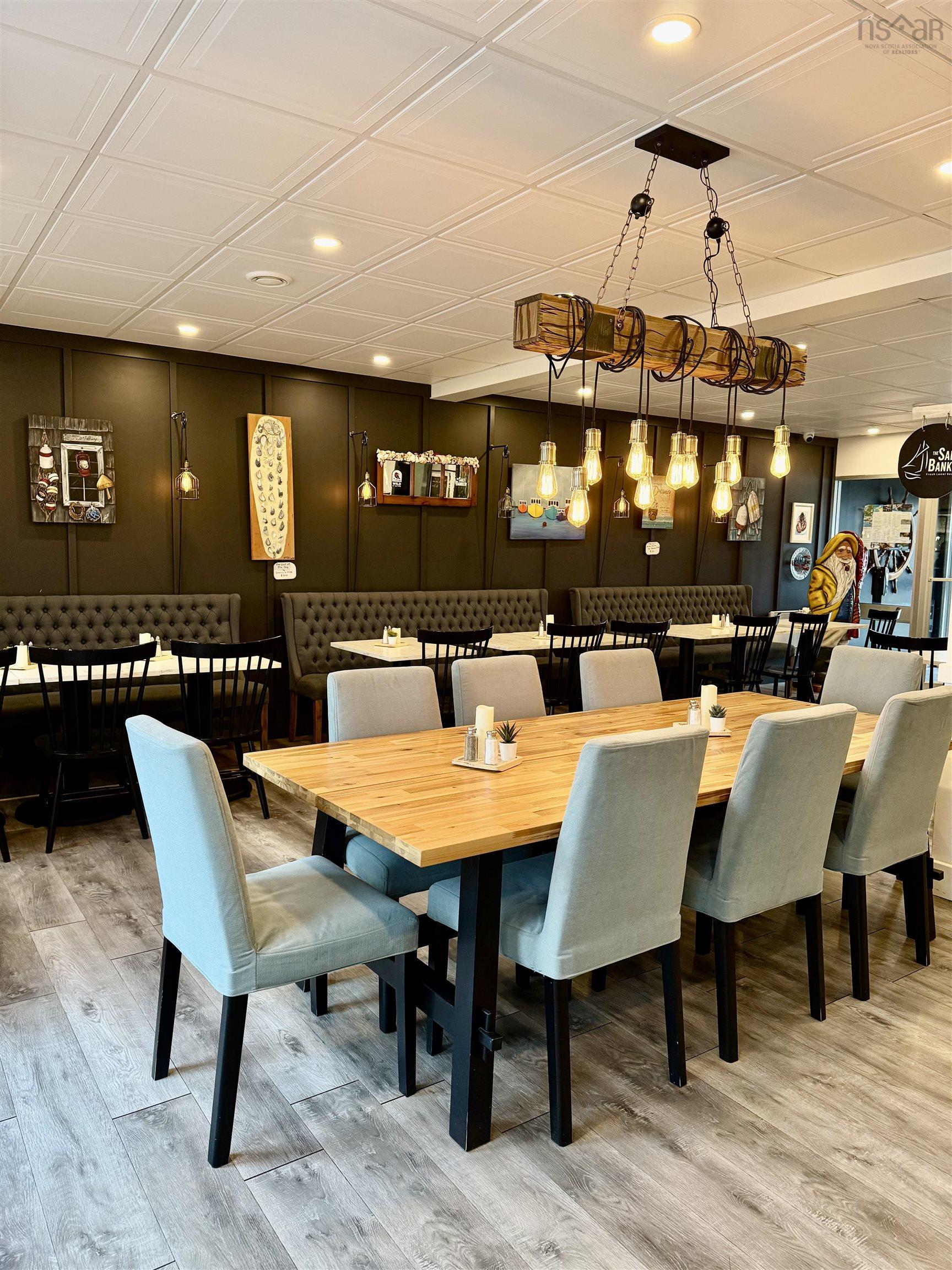 $500,000.00: 2732 Main Street, Clark