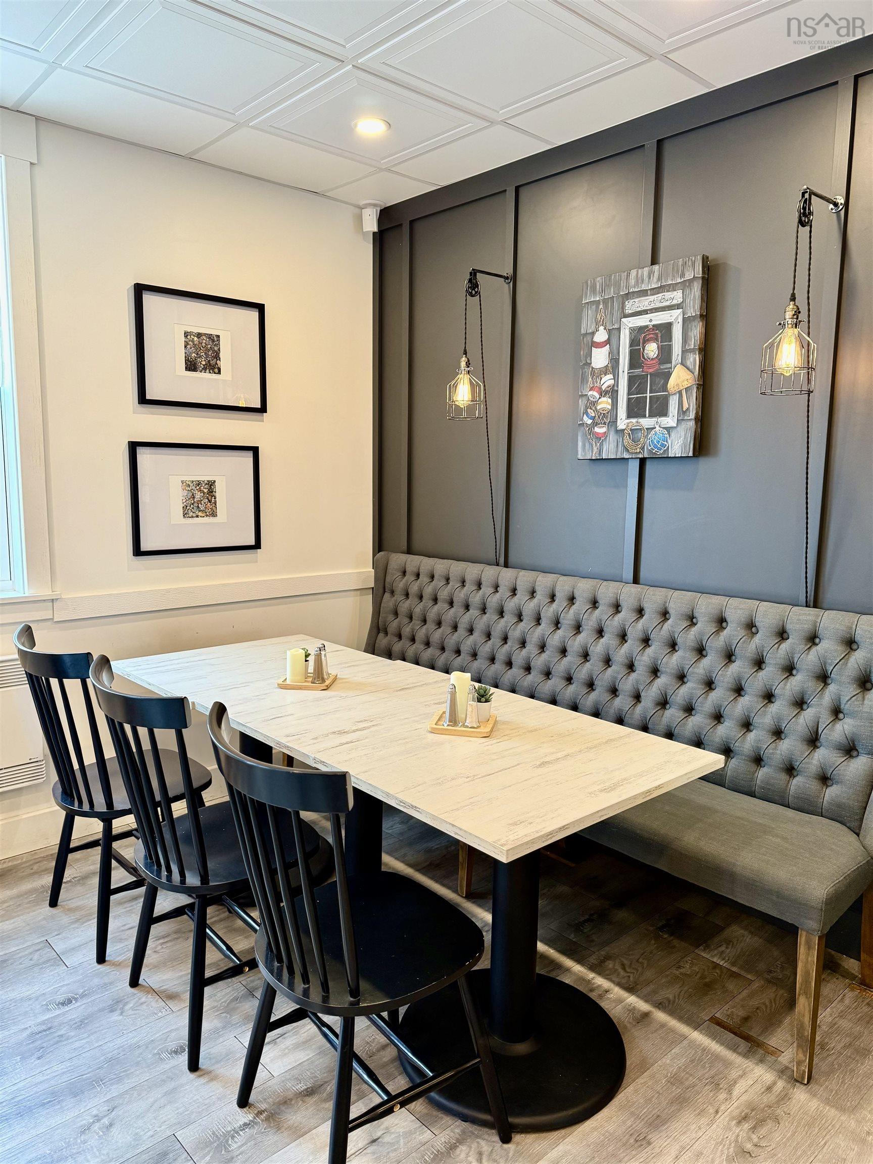 $500,000.00: 2732 Main Street, Clark