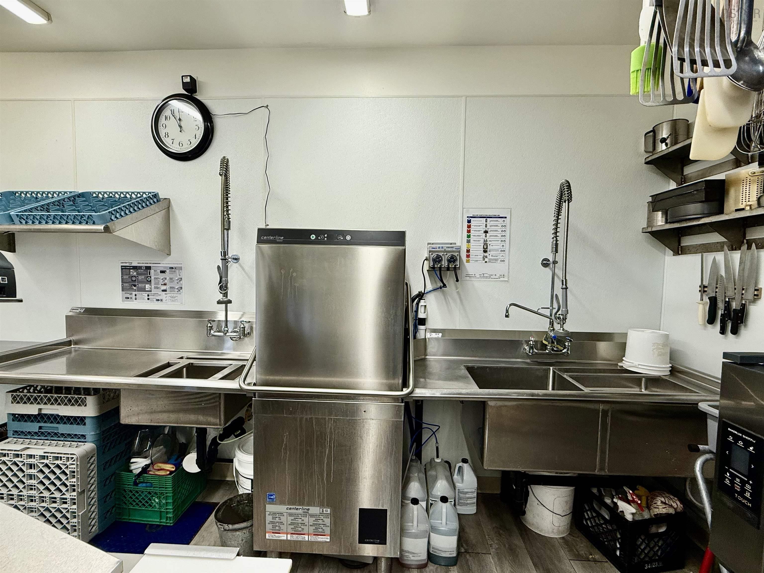 $500,000.00: 2732 Main Street, Clark