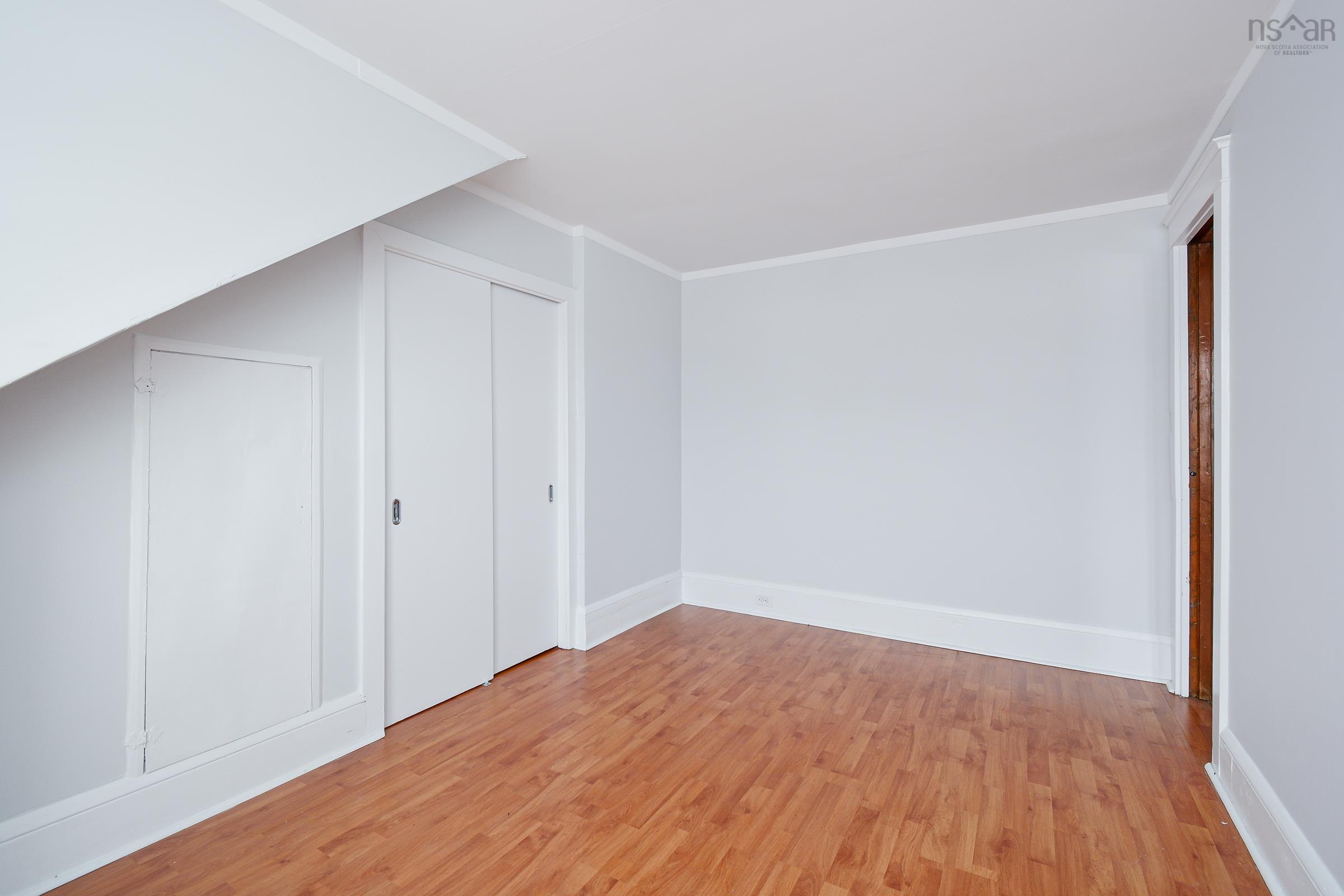 $214,900.00: 49 fisher Street, Sydney