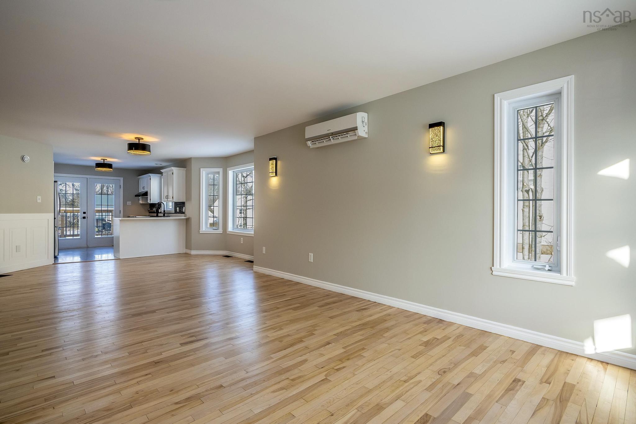 $494,900.00: 2189 Langille Drive, Coldbrook