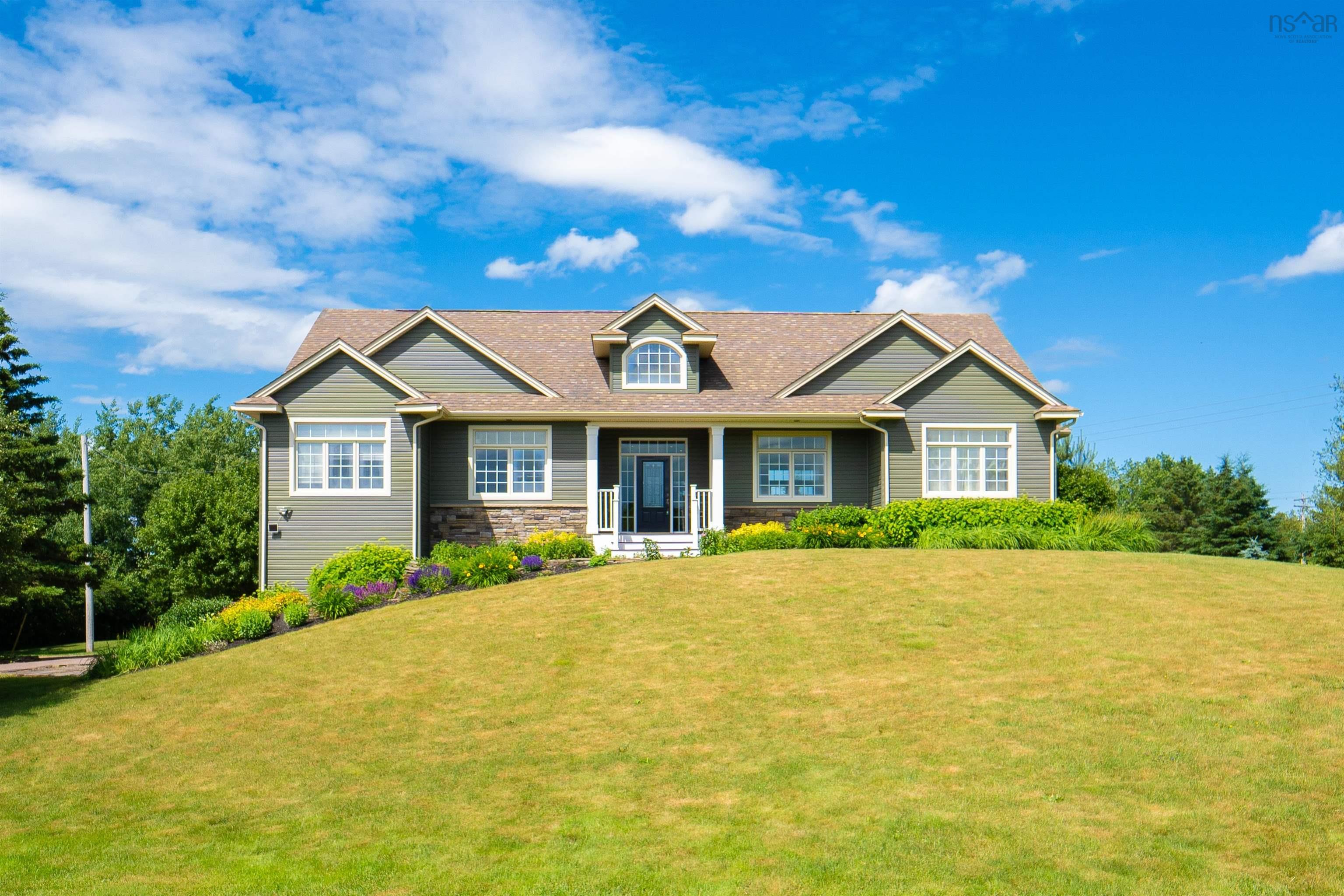 37 Duckling Dell, Amherst, NS (MLS 202502141)