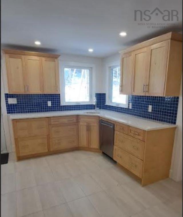 $566,900.00: 39 Lodge Drive, Halifax