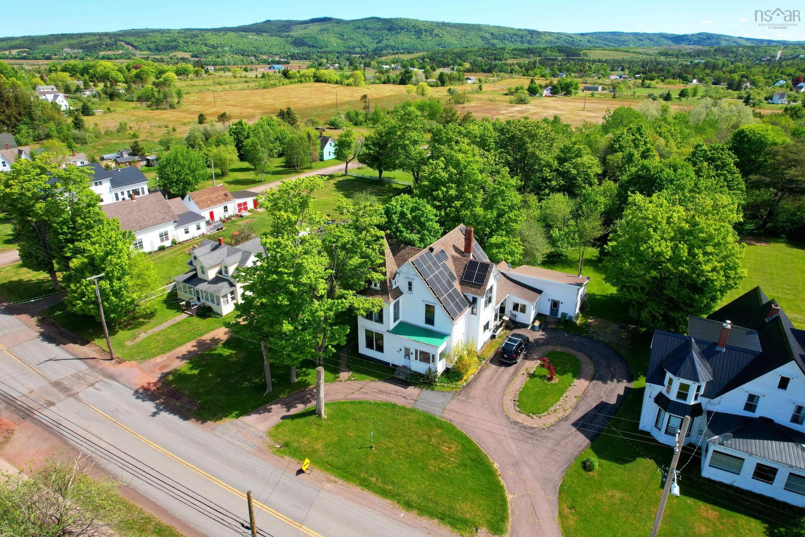 $334,900.00: 472 Main Street, Parrsboro