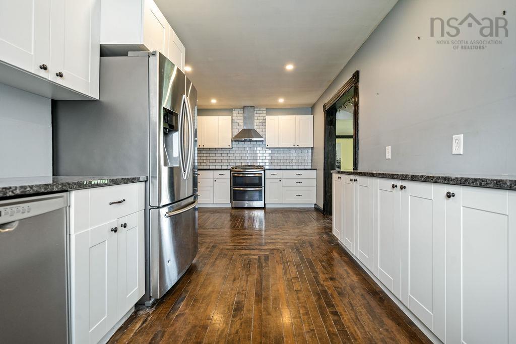 $334,900.00: 472 Main Street, Parrsboro