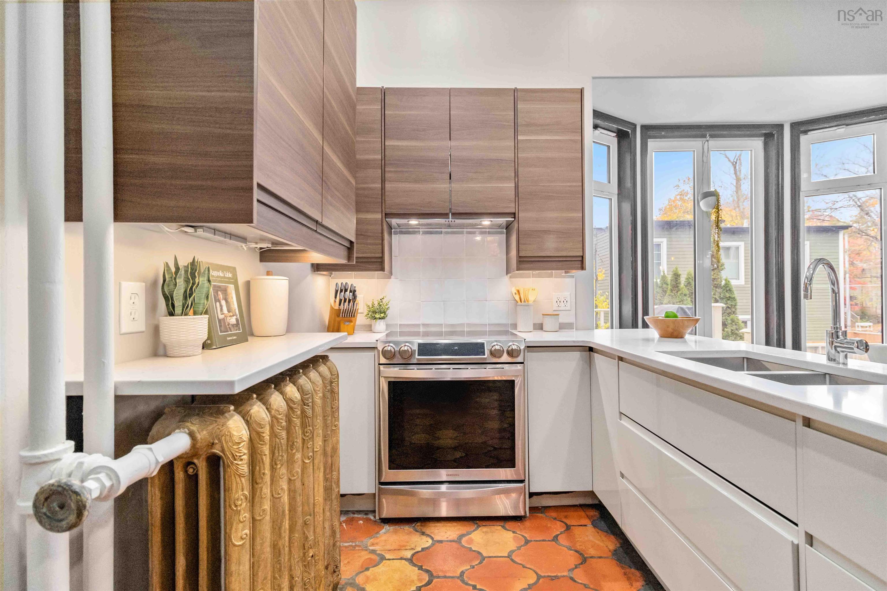 $1,375,000.00: 5642 Morris Street, Halifax