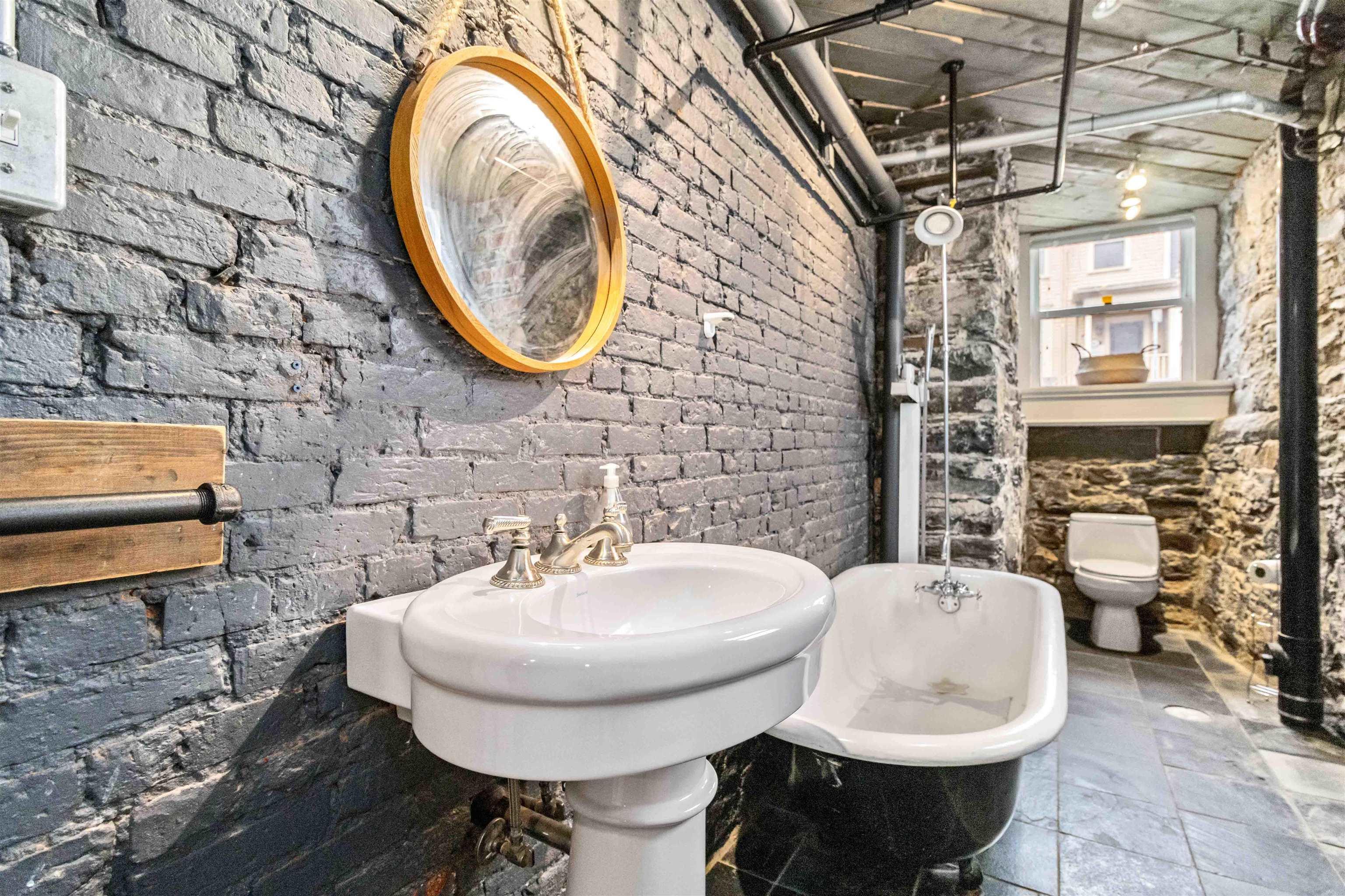 $1,375,000.00: 5642 Morris Street, Halifax