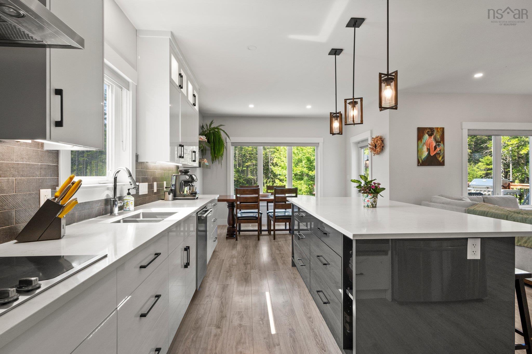 $879,999.00: 133 Babyon Court, Hammonds Plains