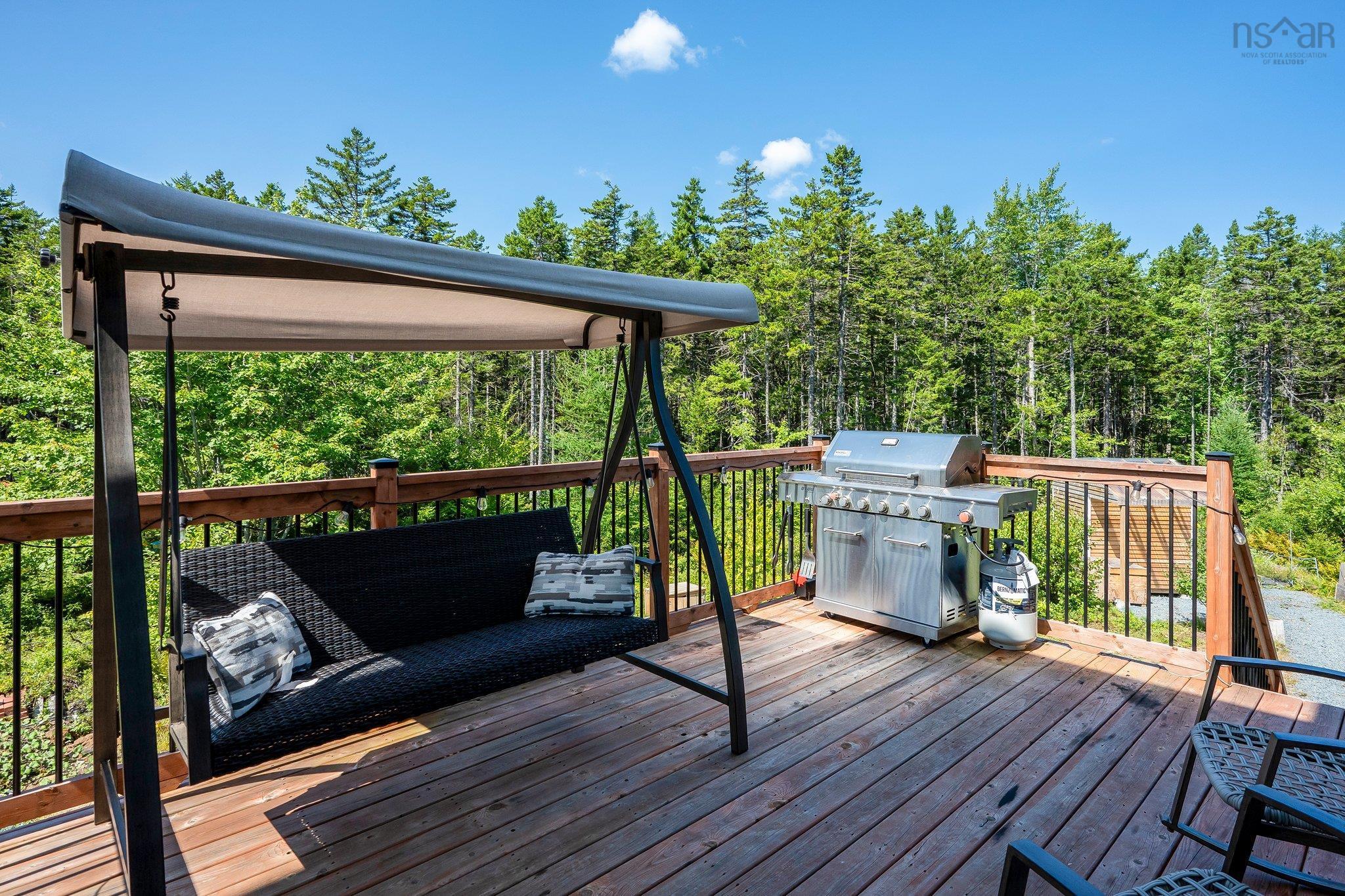 $879,999.00: 133 Babyon Court, Hammonds Plains