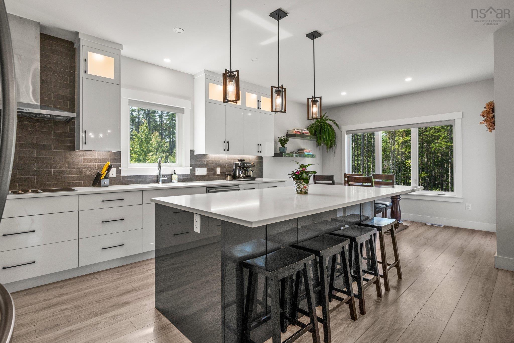 $879,999.00: 133 Babyon Court, Hammonds Plains