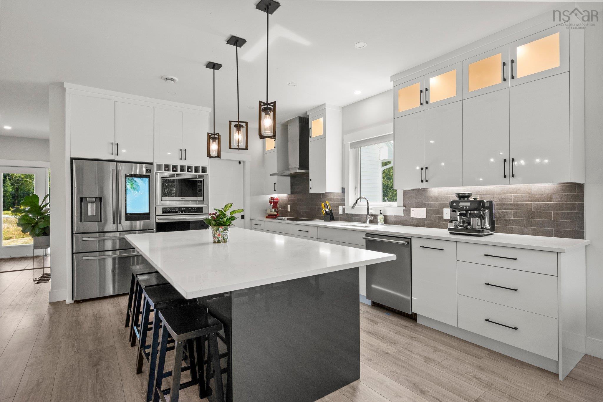 $879,999.00: 133 Babyon Court, Hammonds Plains