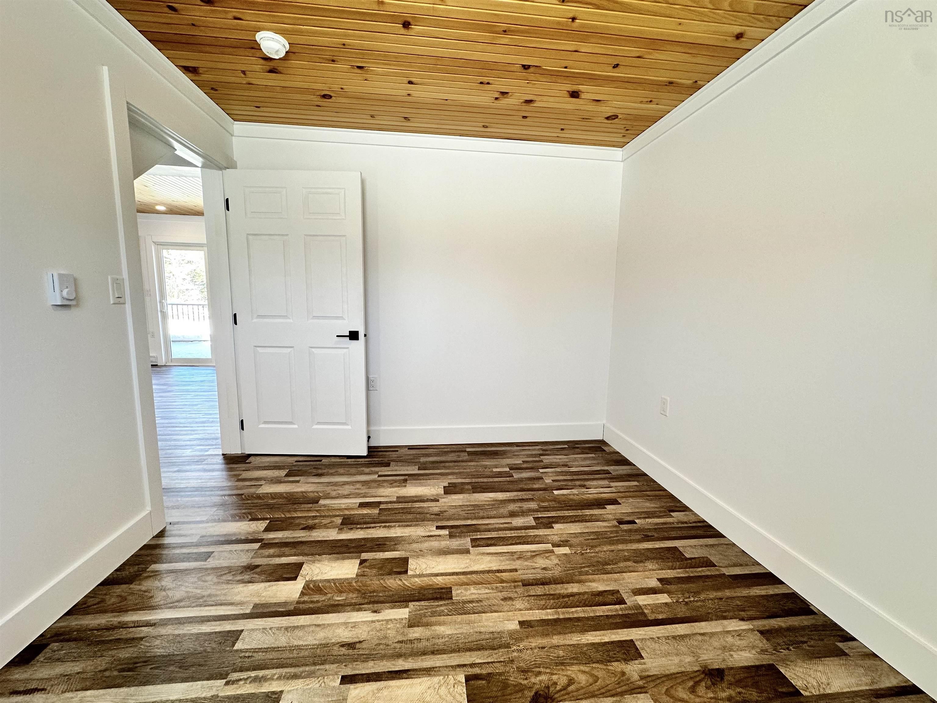$299,900.00: 1988 New Chester Road, New Chester