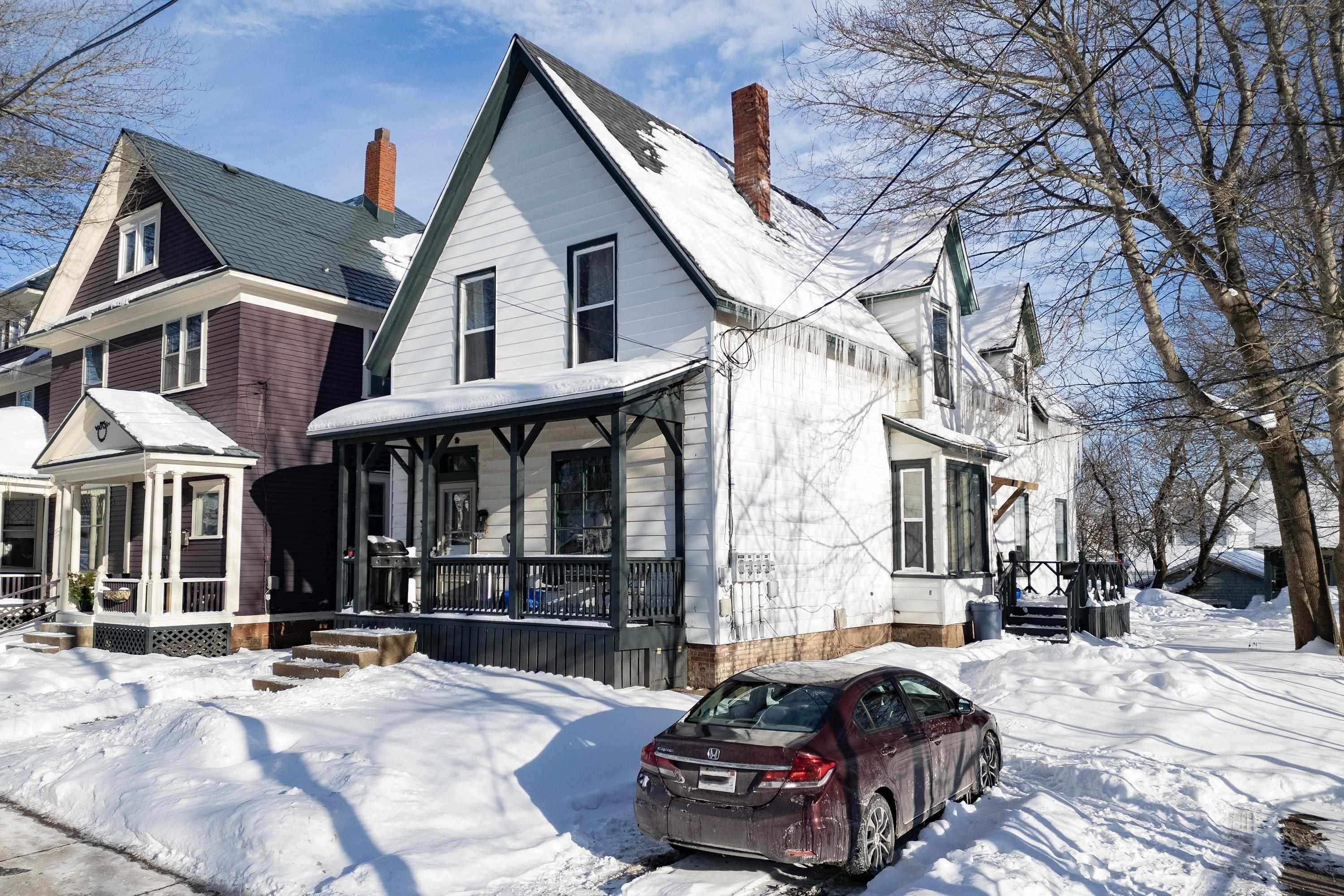 11 Robie Street, Amherst, NS (MLS 202502237)
