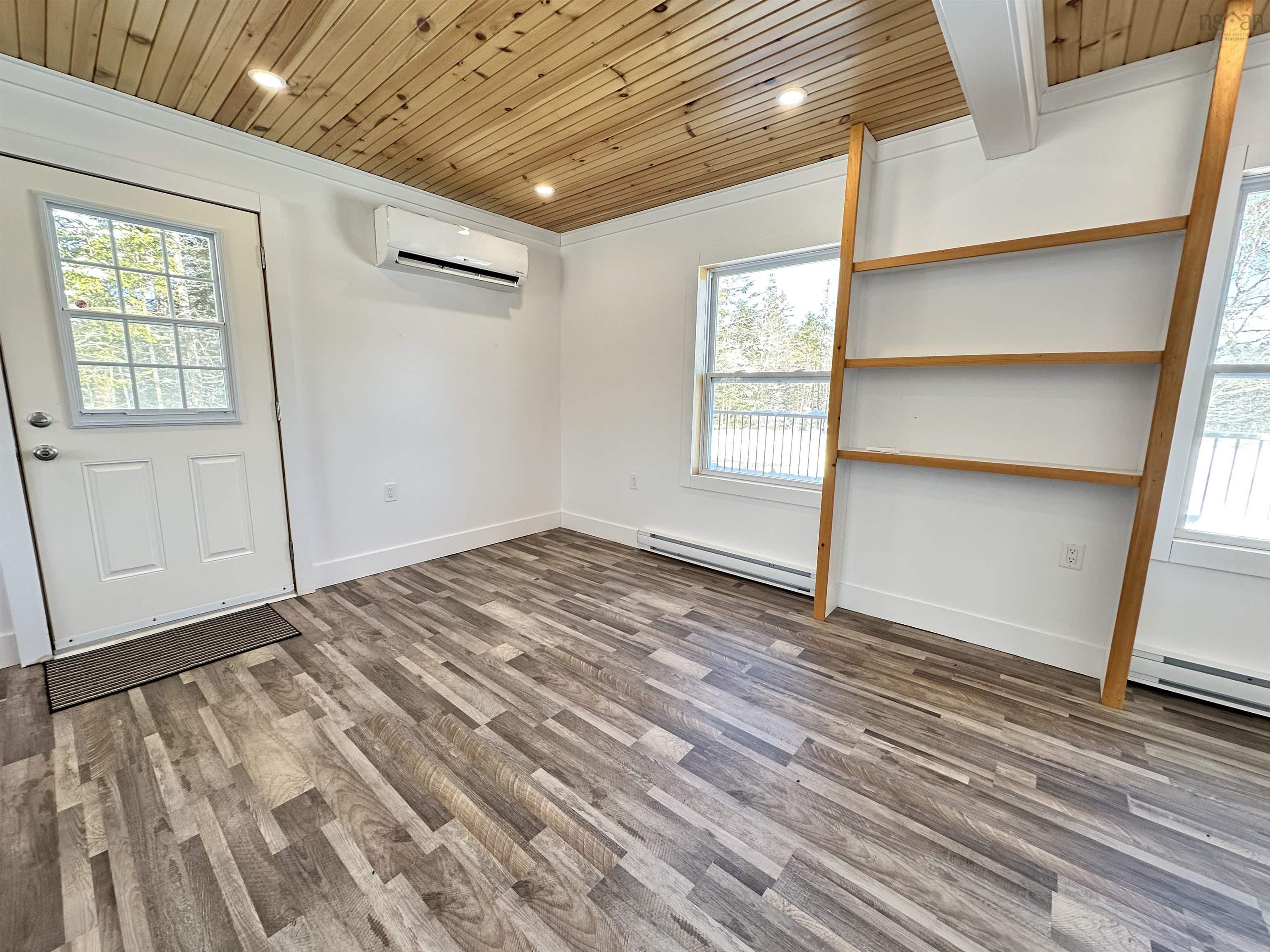 $299,900.00: 1988 New Chester Road, New Chester