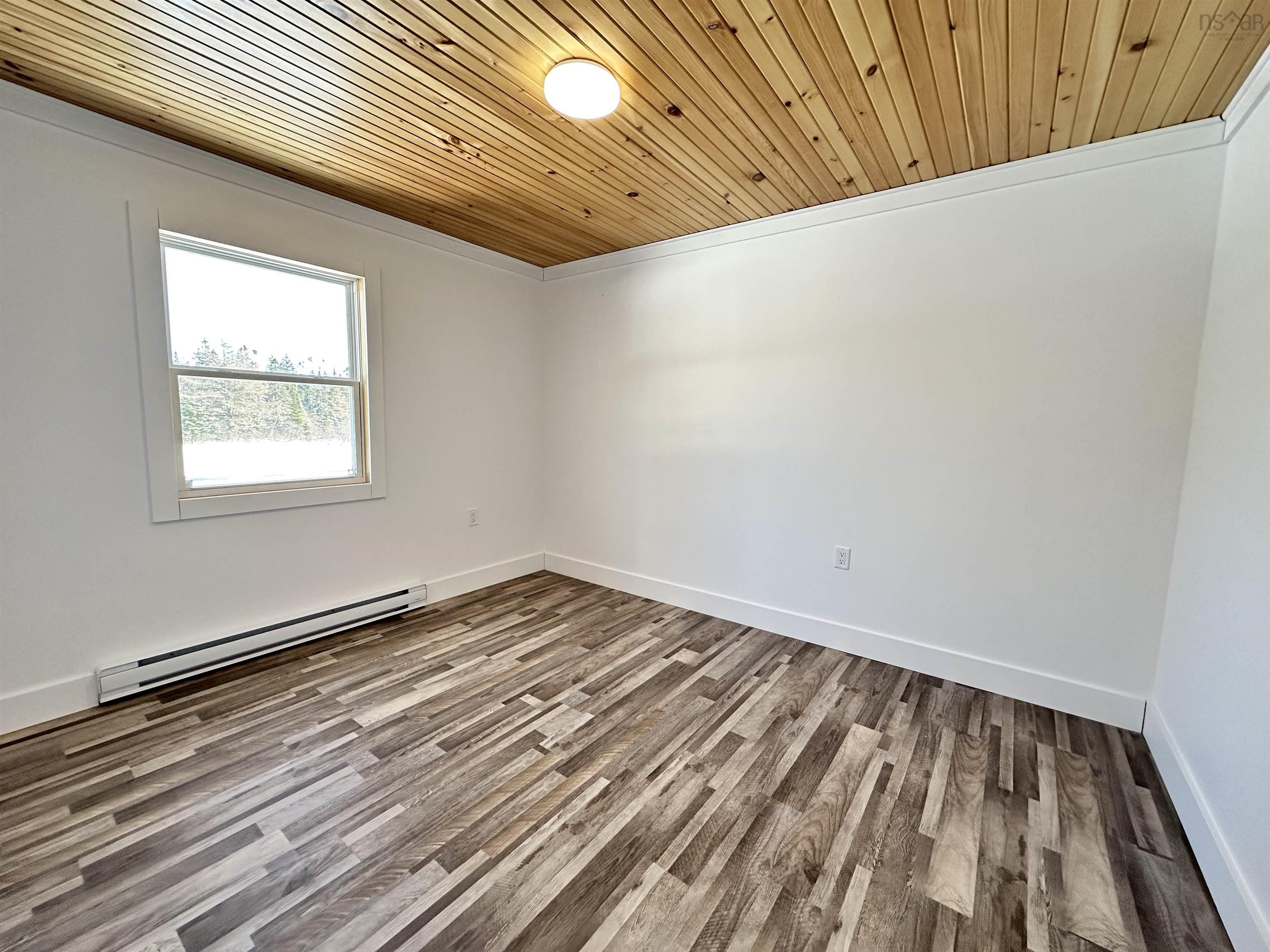 $299,900.00: 1988 New Chester Road, New Chester