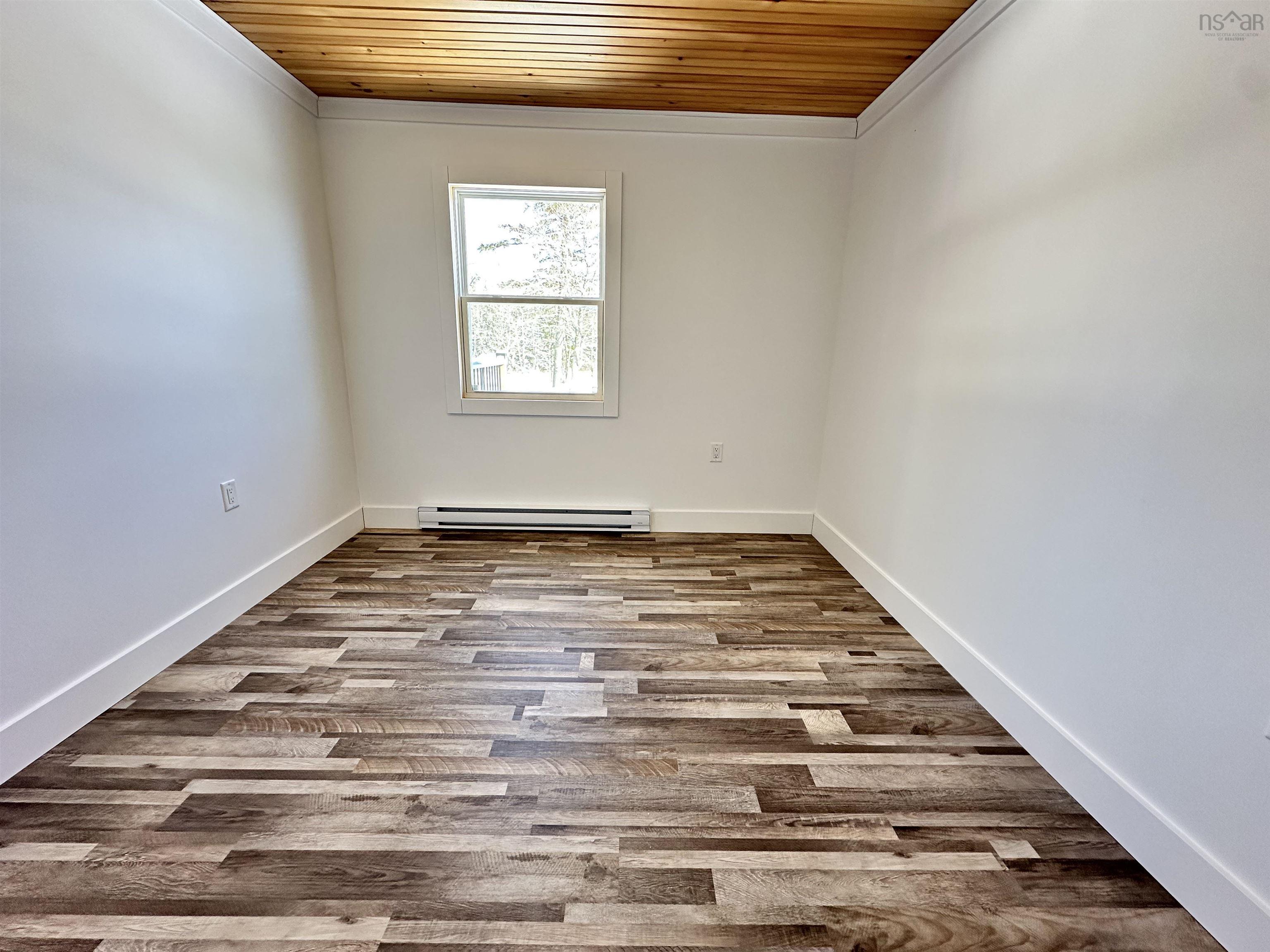 $299,900.00: 1988 New Chester Road, New Chester