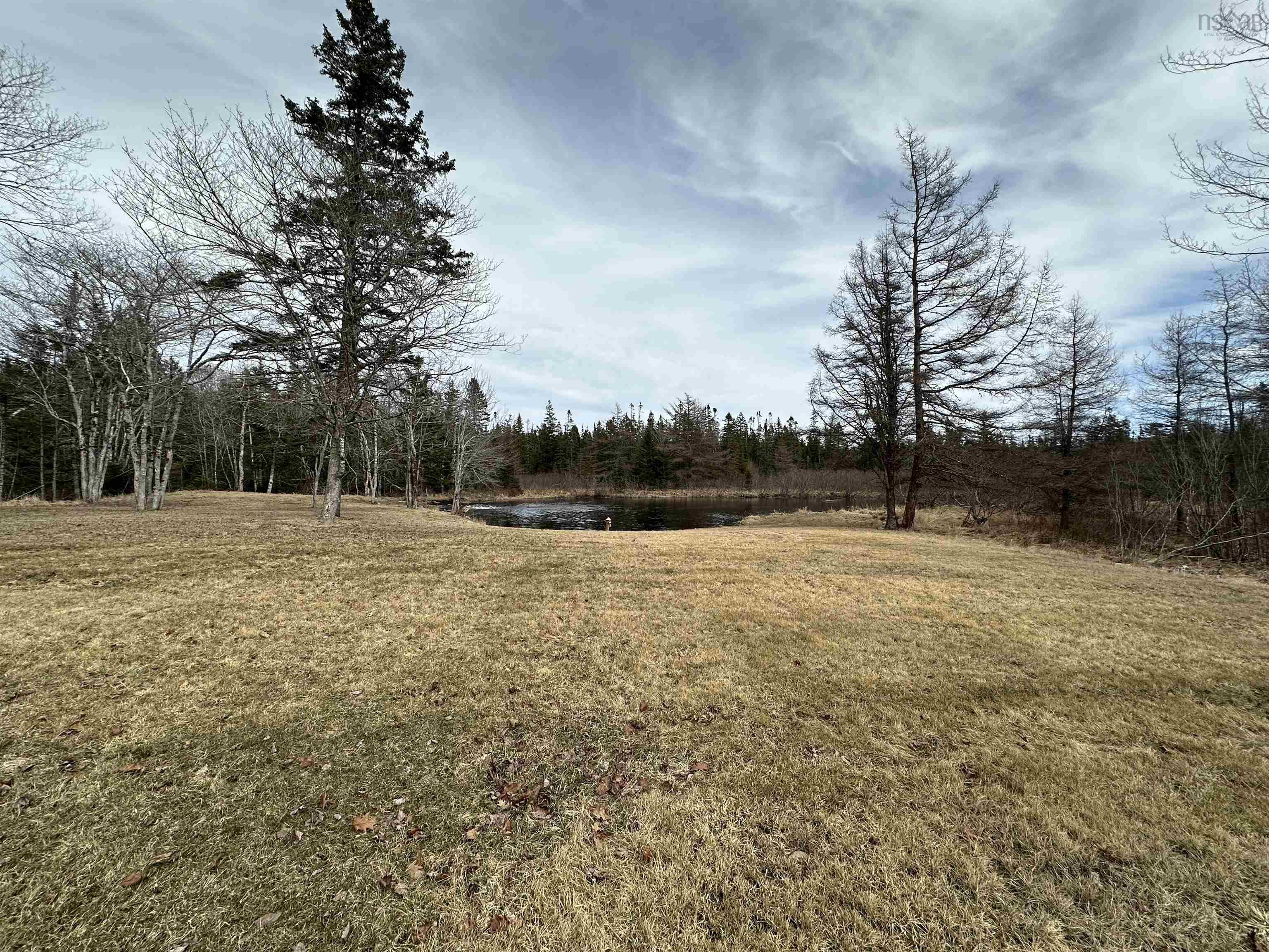 $299,900.00: 1988 New Chester Road, New Chester