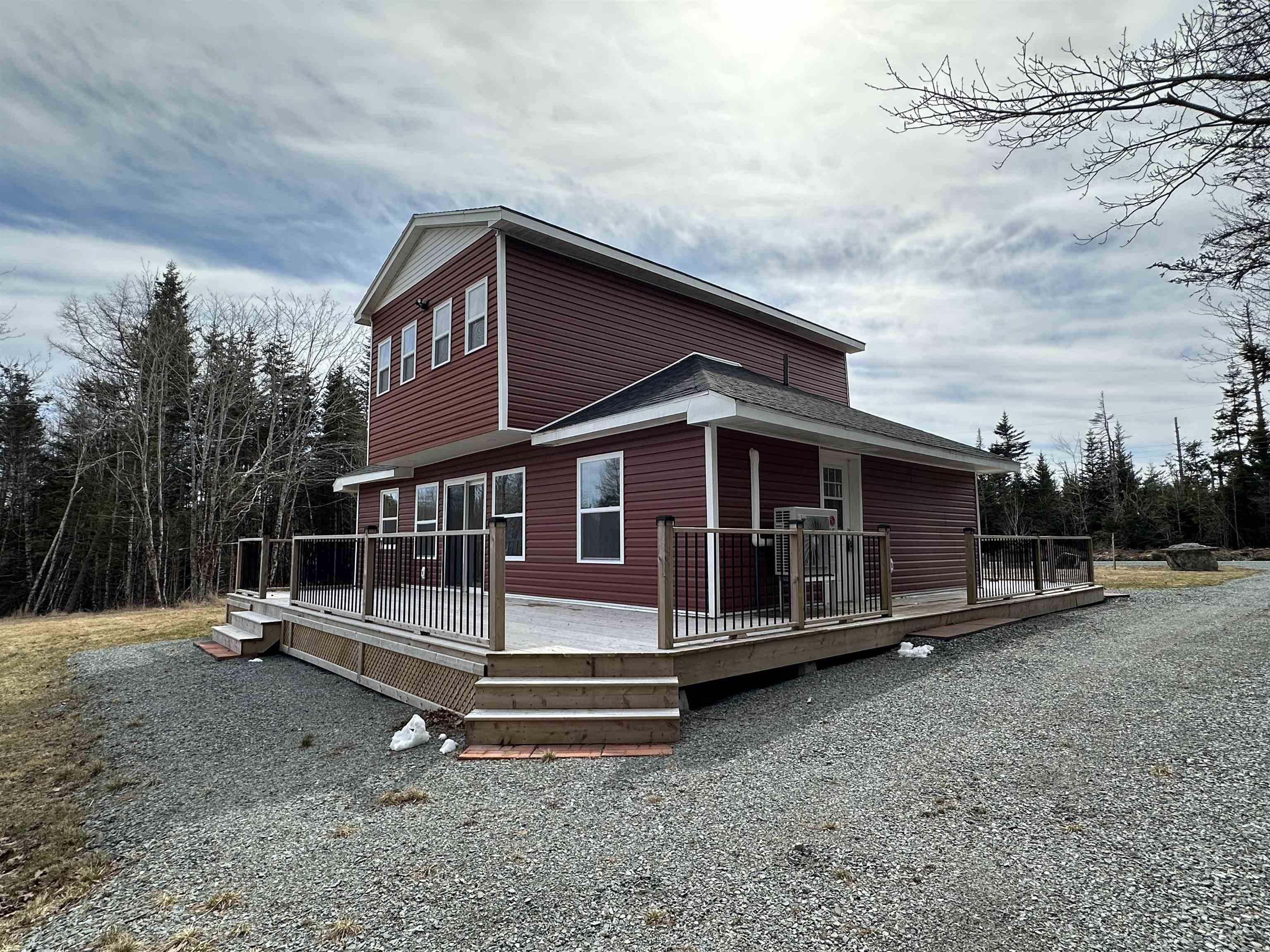 $299,900.00: 1988 New Chester Road, New Chester