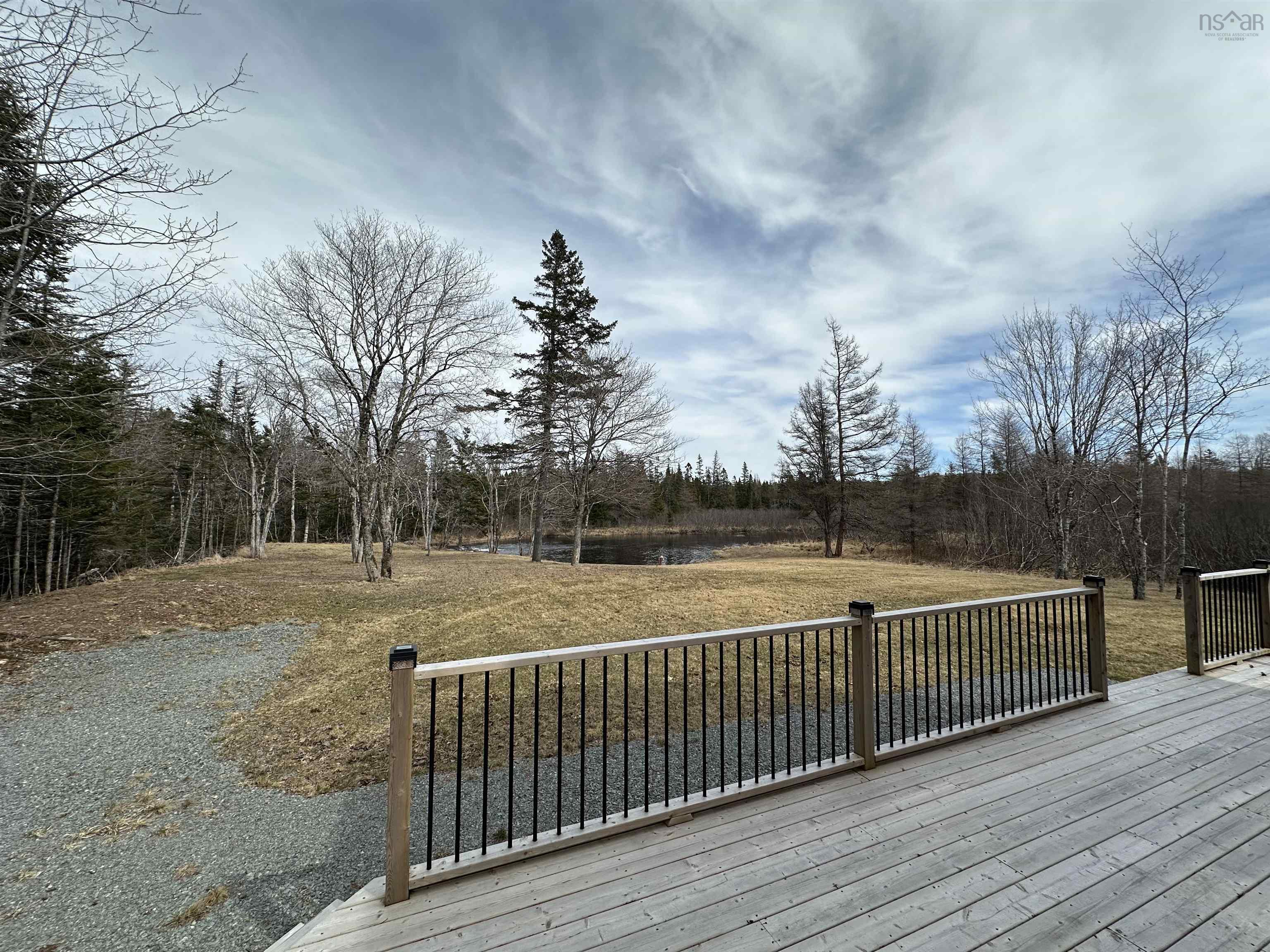 $299,900.00: 1988 New Chester Road, New Chester