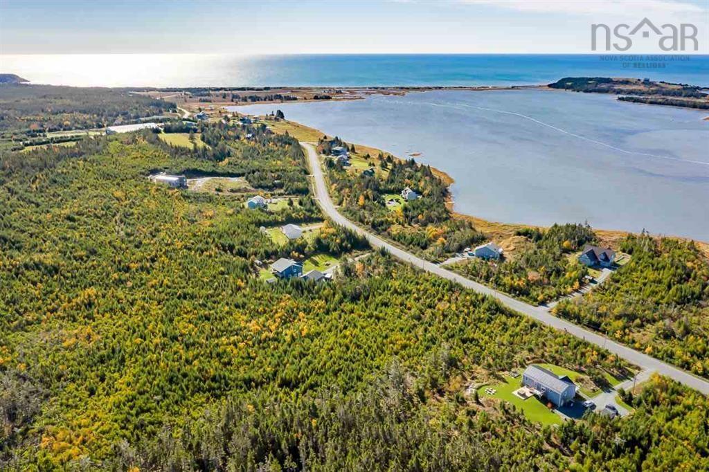 261 Leslie Road, Lawrencetown, NS (MLS® 202502260)