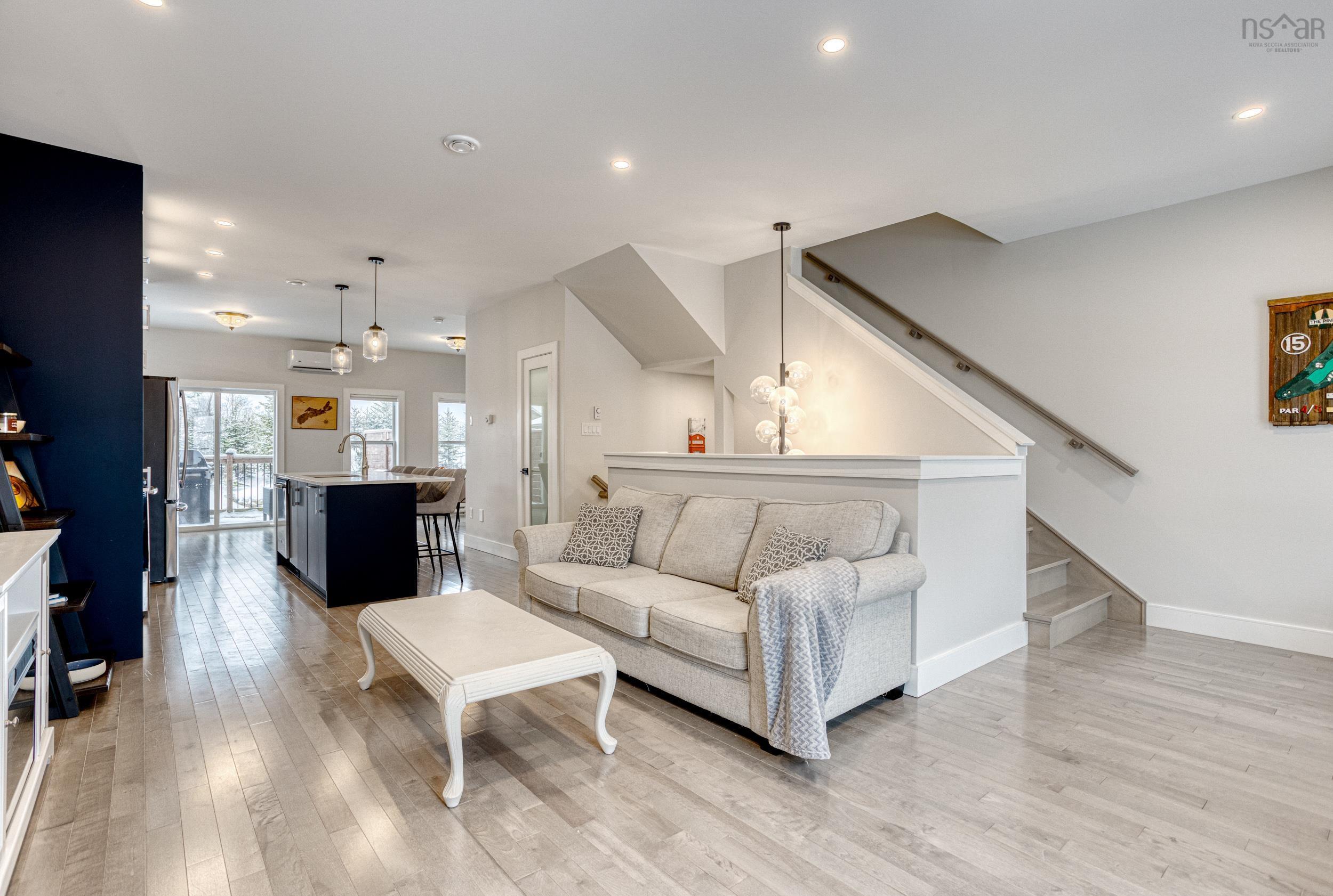 $599,900.00: 112 Maple Grove Avenue, Timberlea
