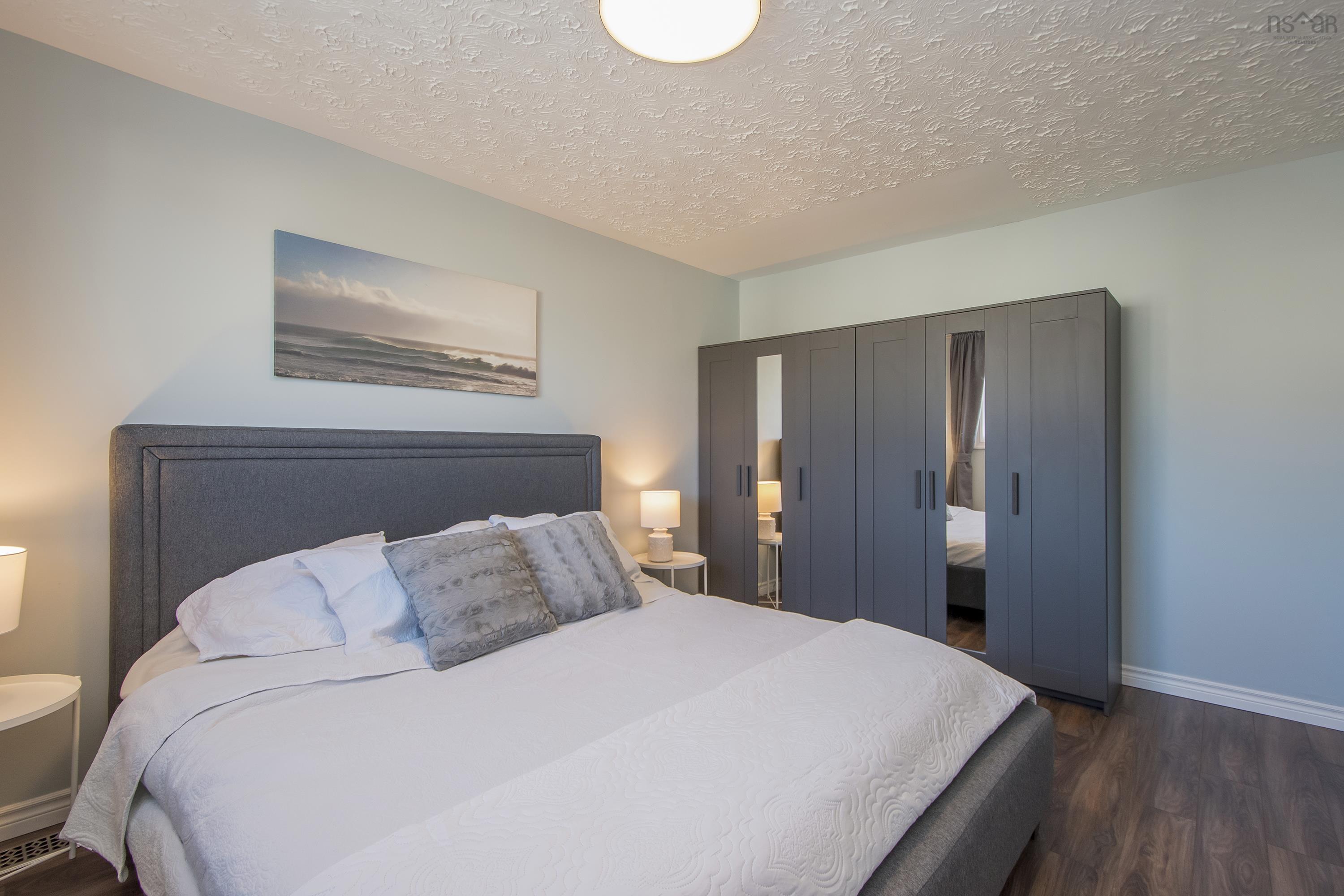 $429,900.00: 18 Brompton Road, Dartmouth