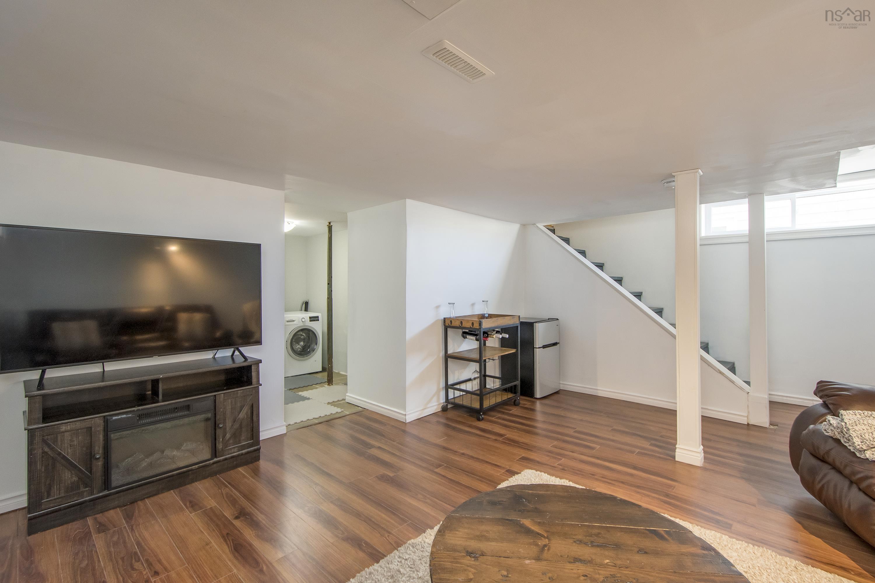 $429,900.00: 18 Brompton Road, Dartmouth