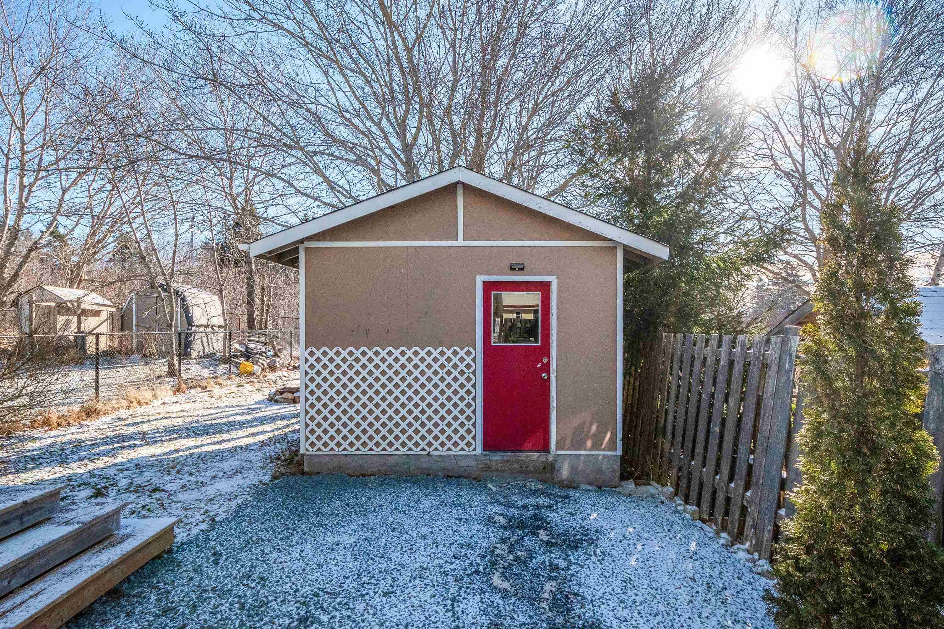 $429,900.00: 18 Brompton Road, Dartmouth